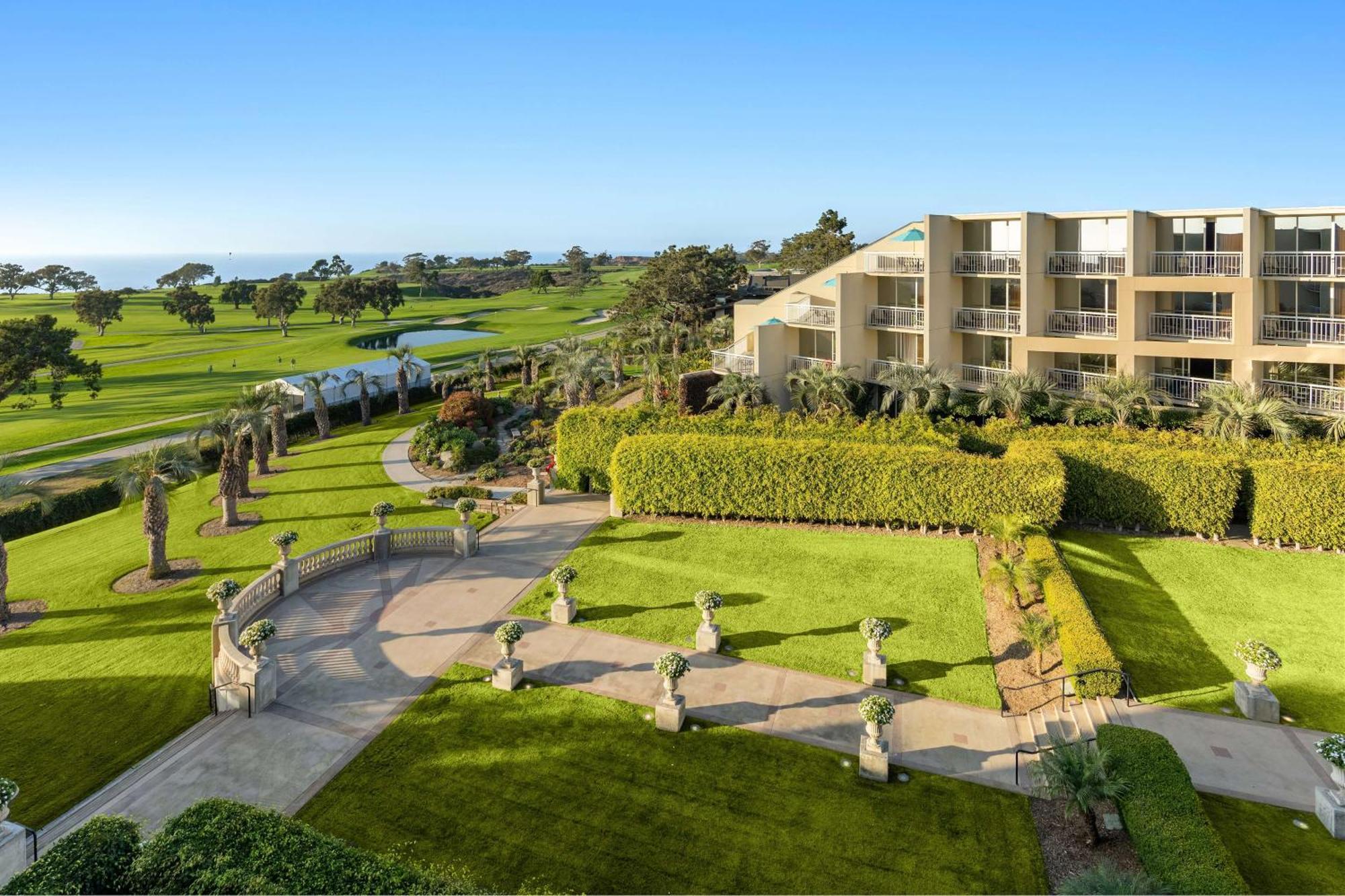 King Room Coastal Golf View
