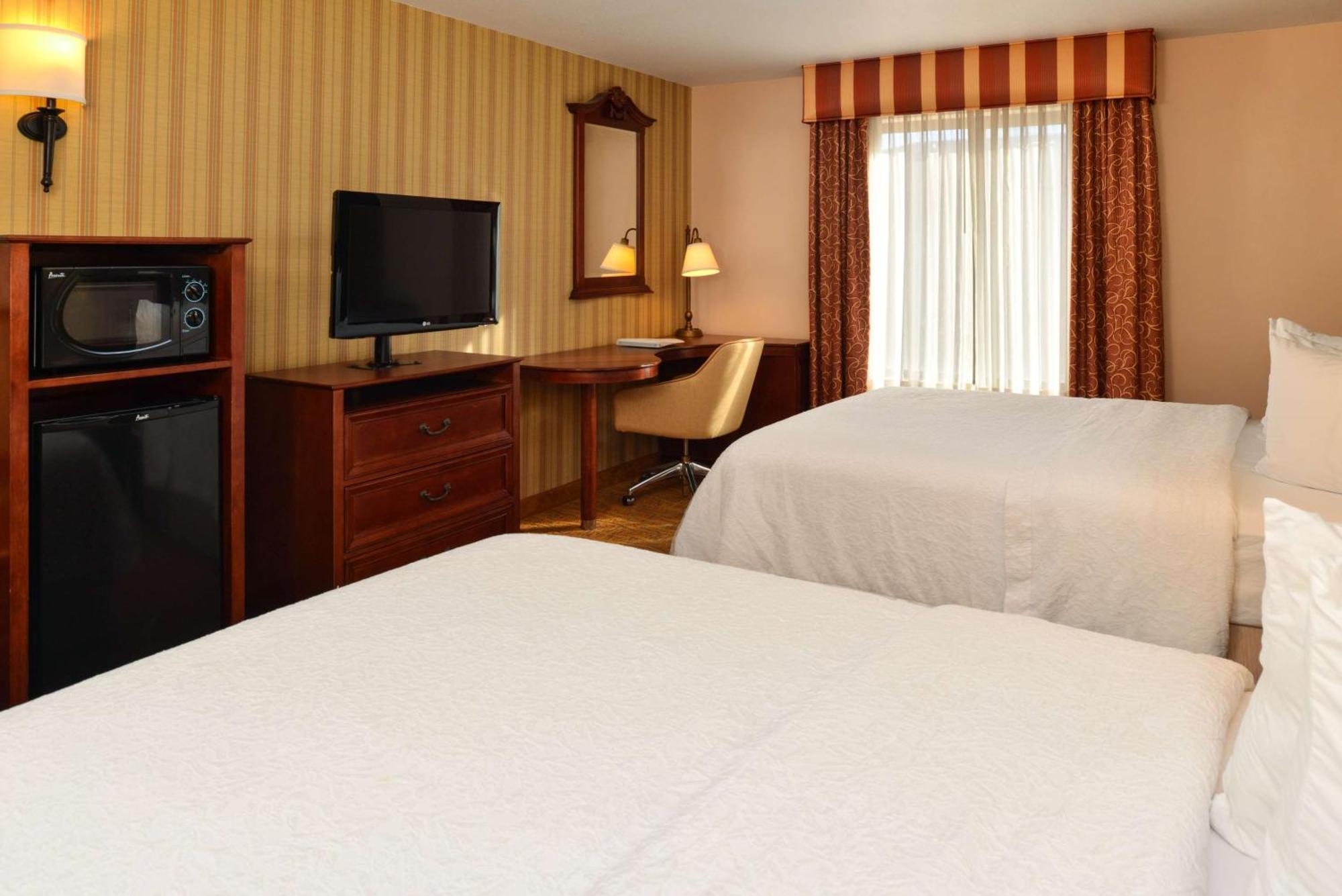 Room Two Queen Beds Non-Smoking
