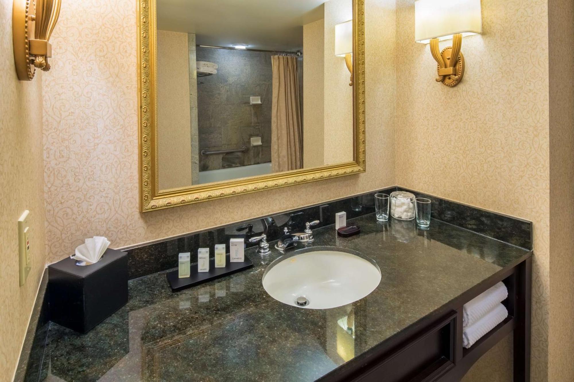 Queen Room Two Queen Beds High Floor