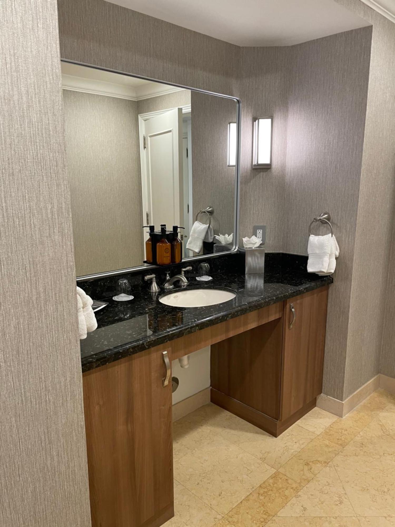King Suite Ocean View