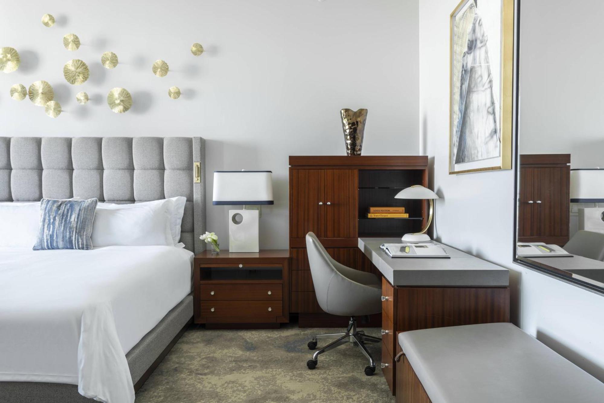 Coastline View Room 2 Queen Beds Roll Shower Mobility Hearing Accessible