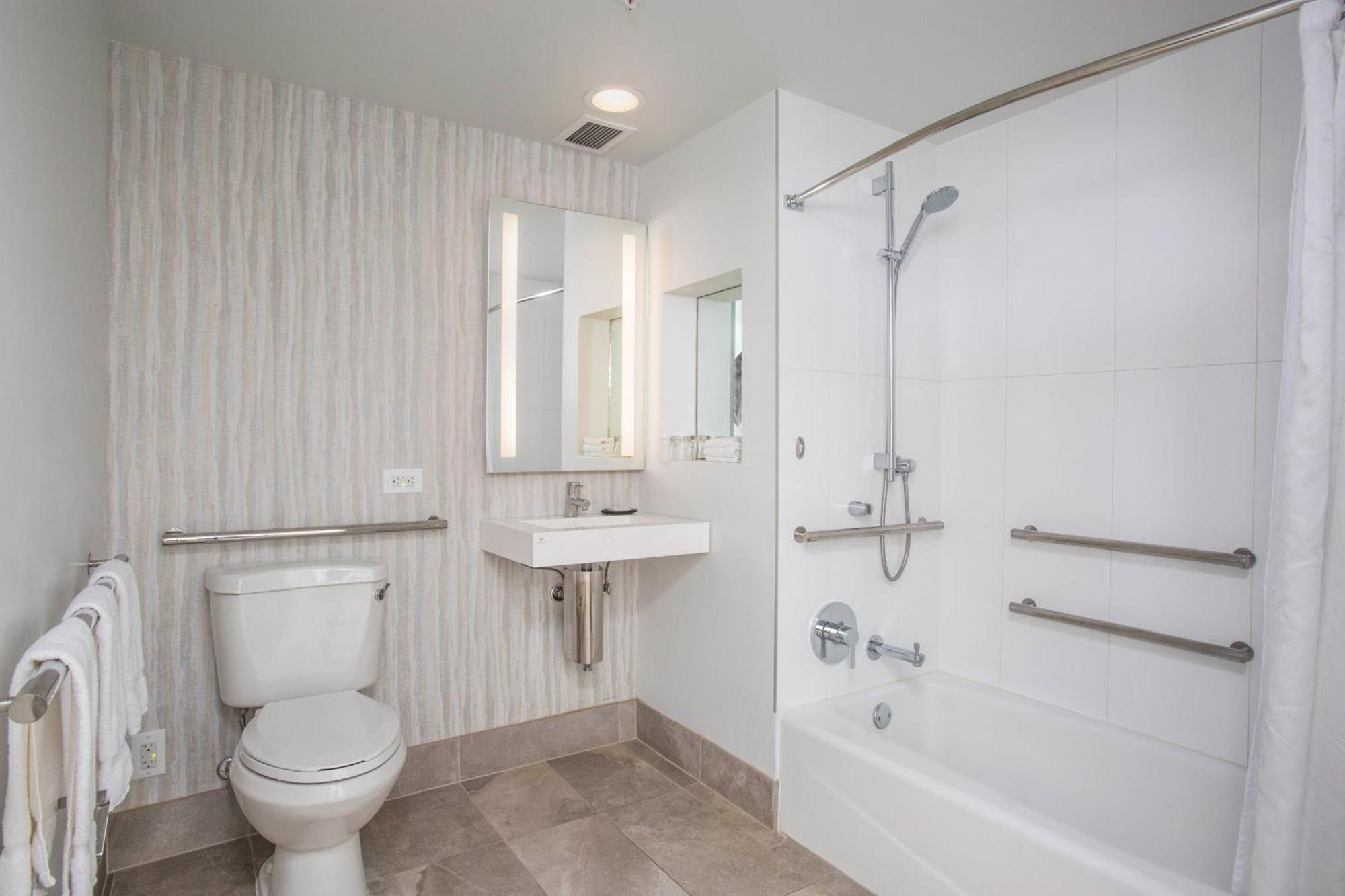 Double Room Two Double Beds Tub Ocean View Mobility Accessible
