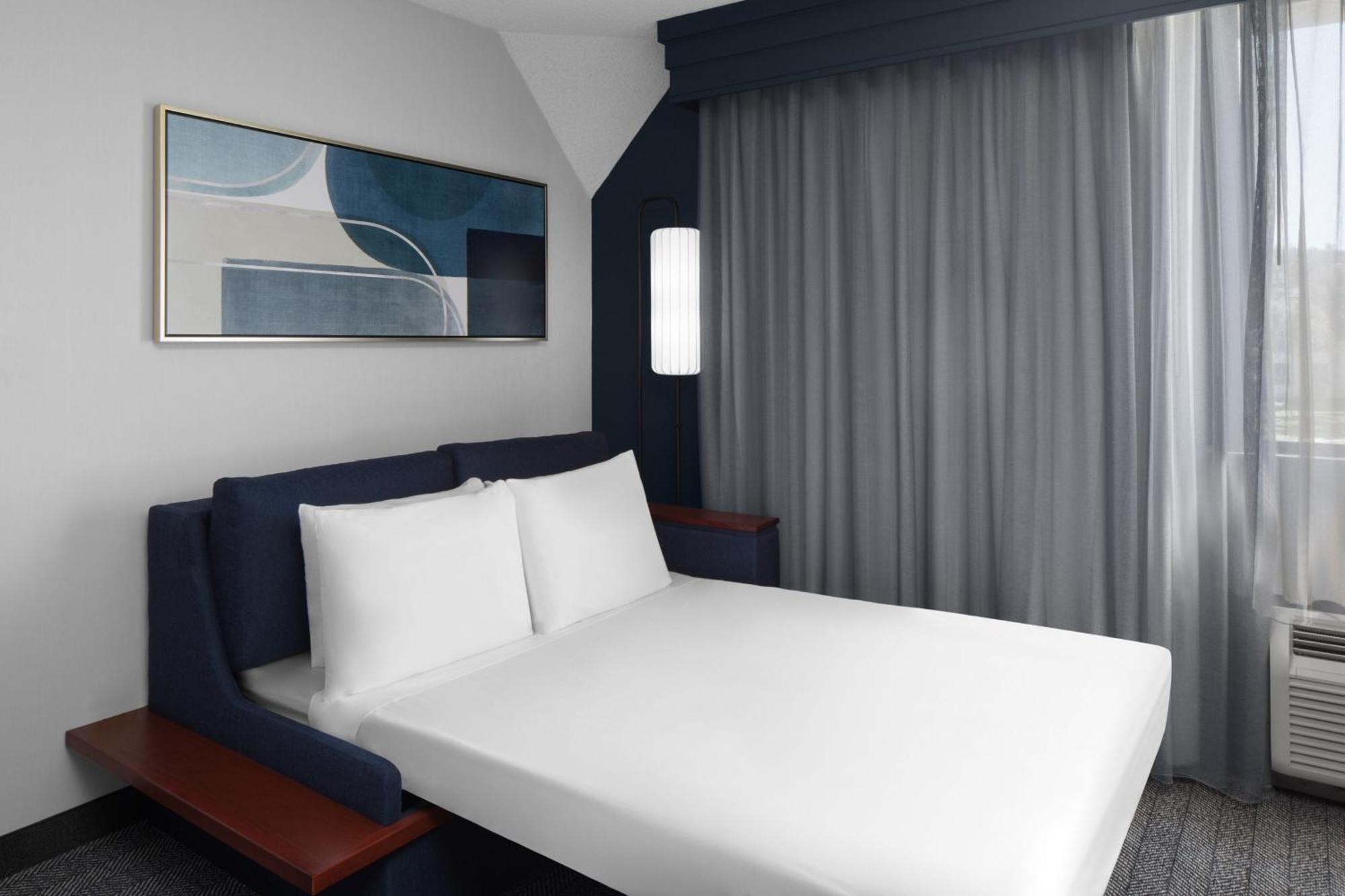 One-Bedroom King Suite Courtyard View Sofa Bed