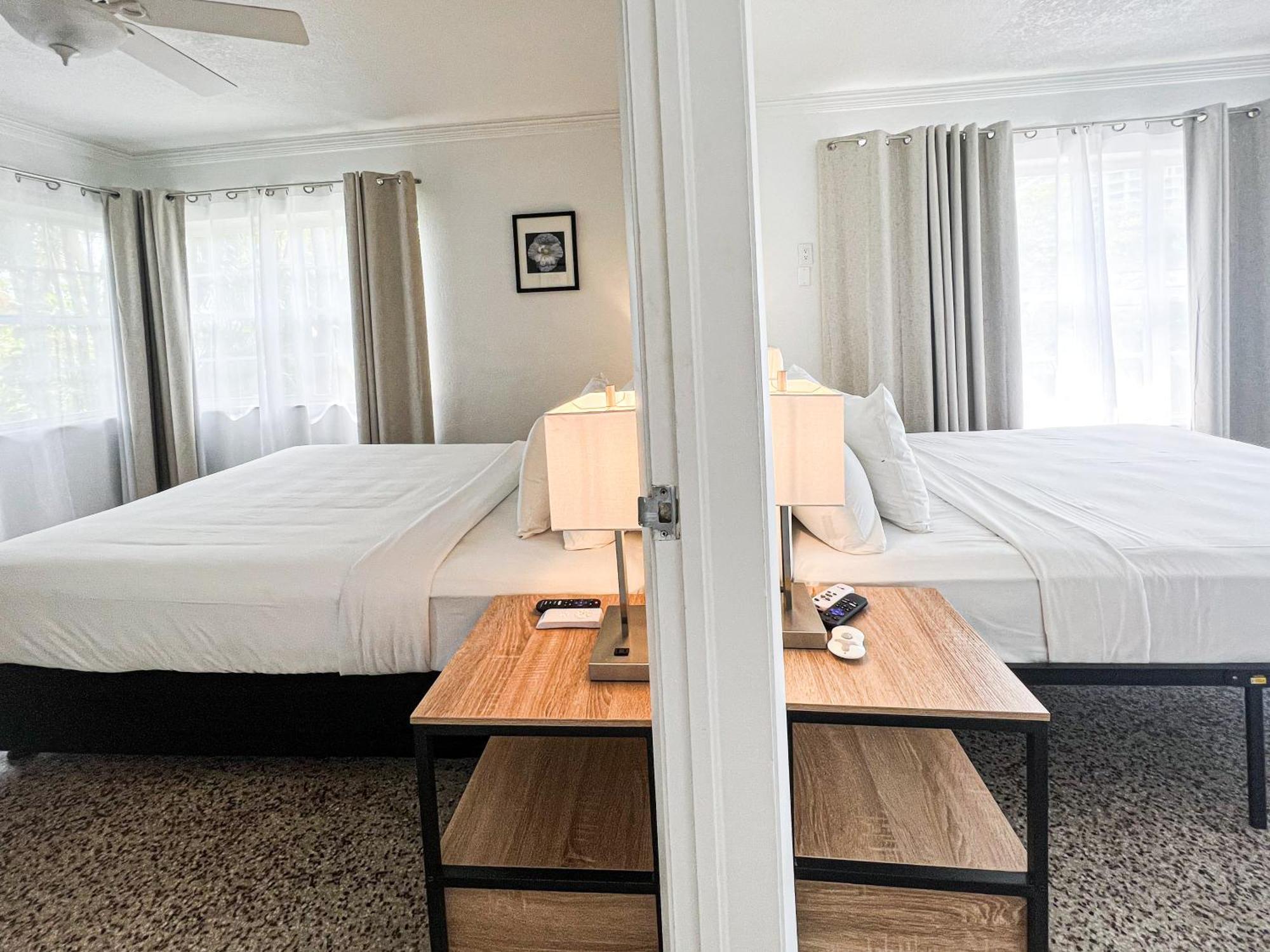 Studio Two Queen Beds