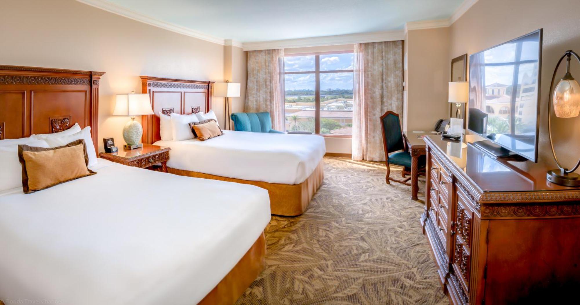 Deluxe Queen Room
