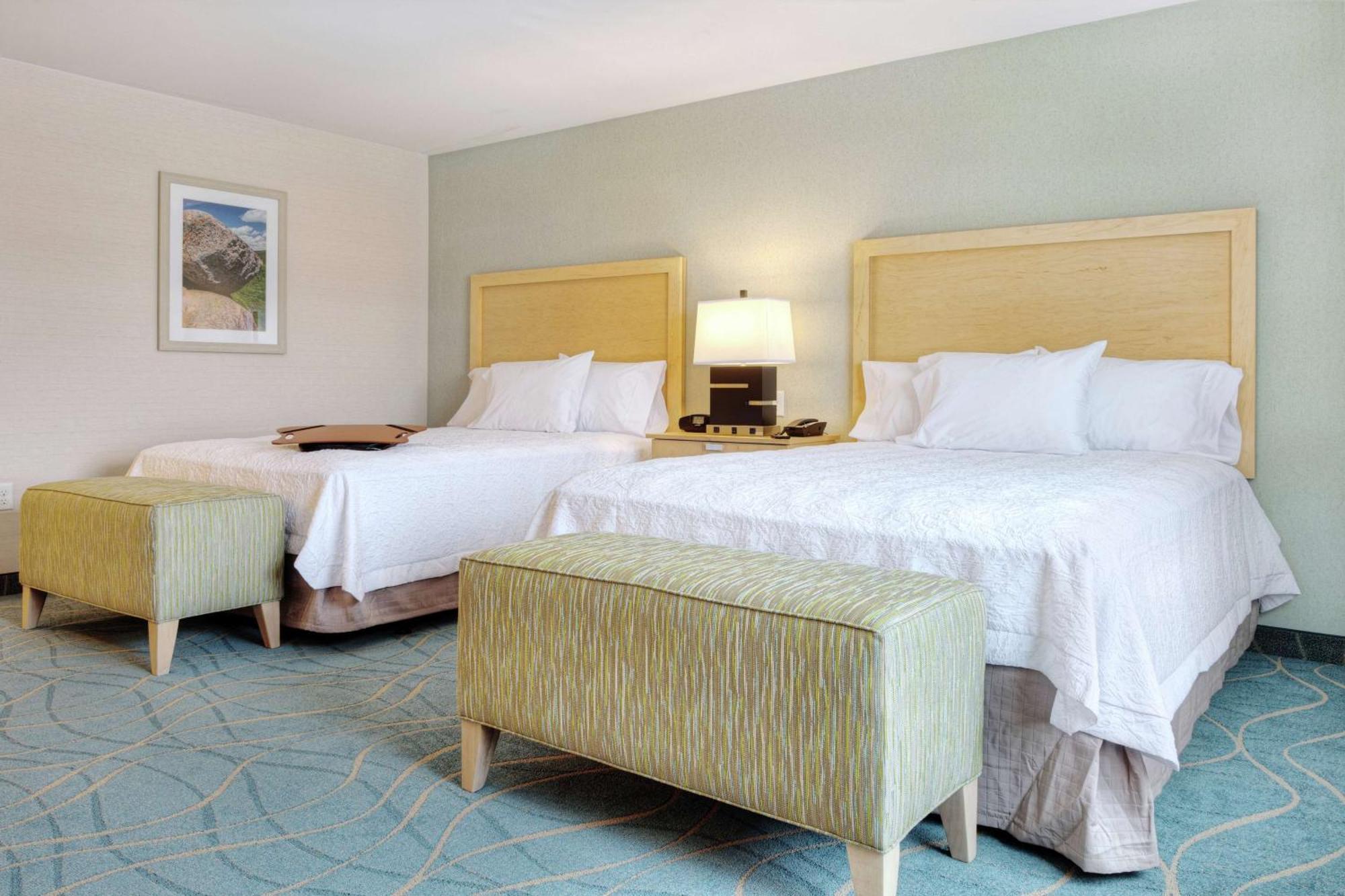 Queen Room Two Queen Beds Disability Access or Non-Smoking Ocean View