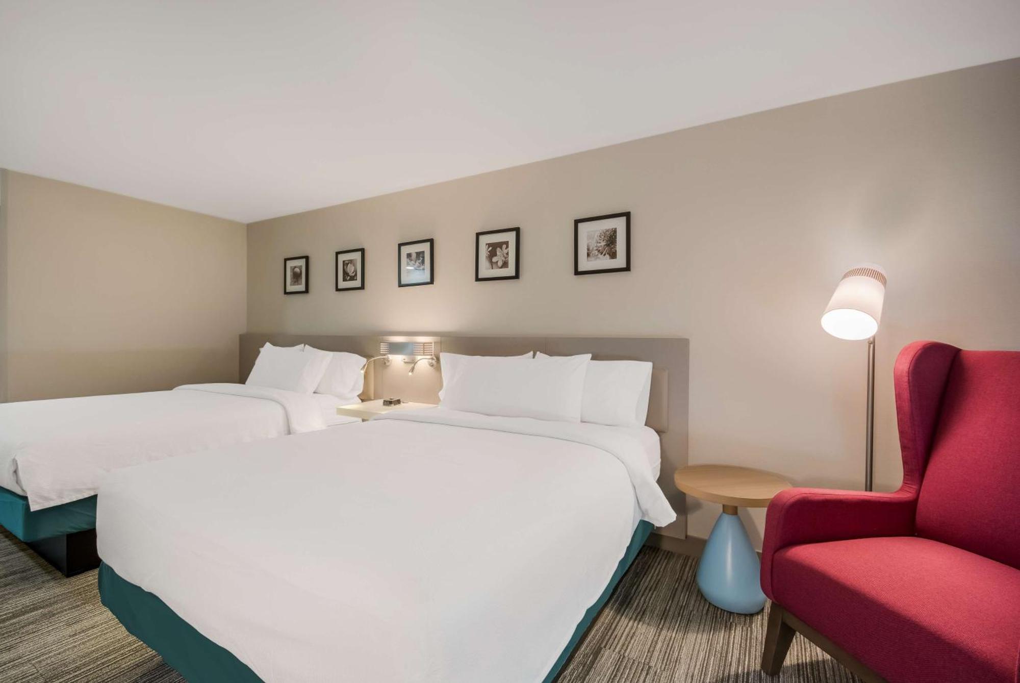 Standard Queen Room Two Queen Beds