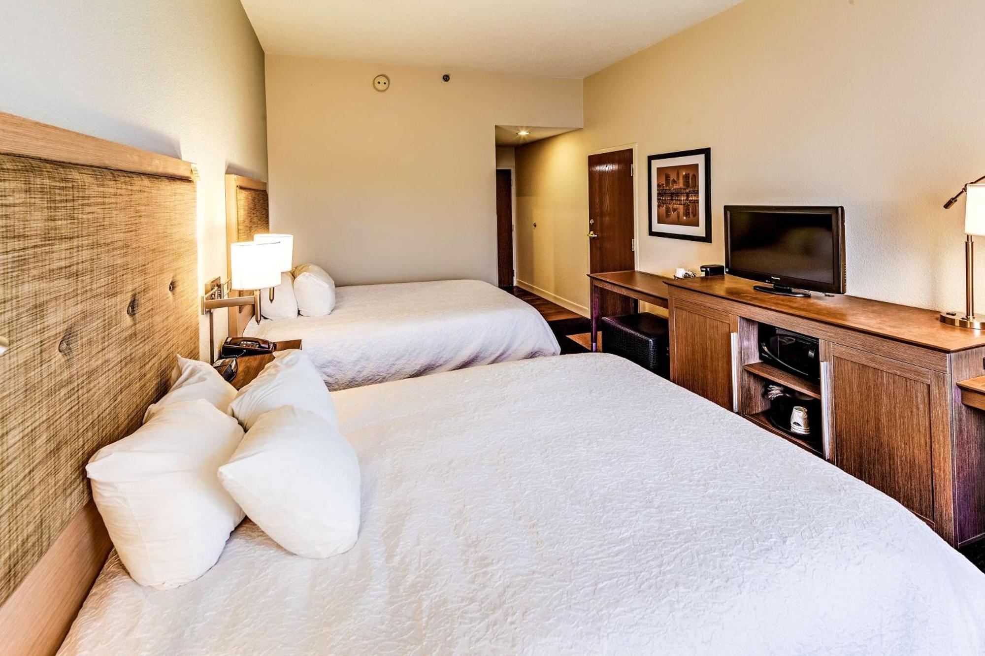 Room Two Queen Beds Non-Smoking
