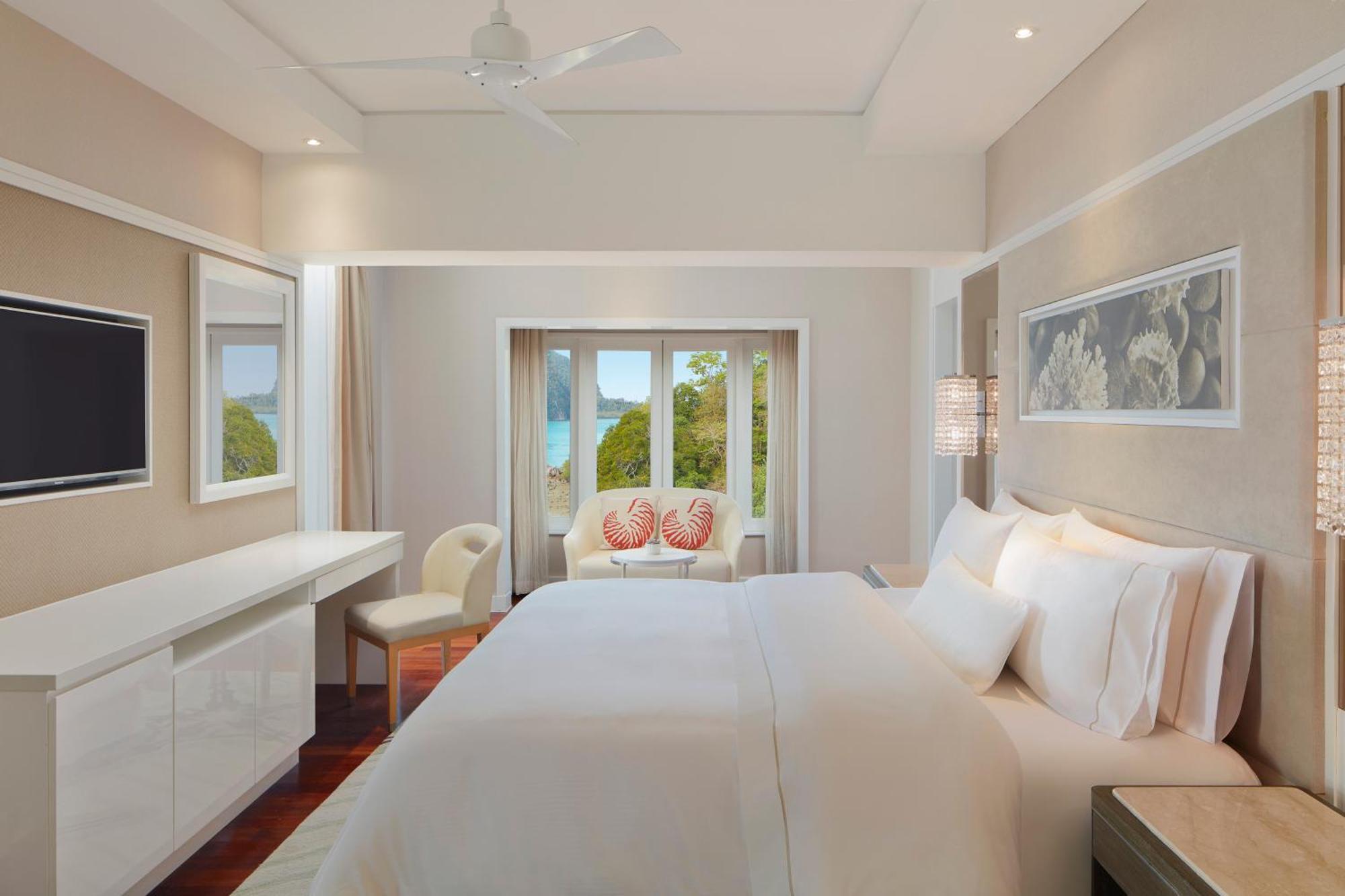 Two-Bedroom Suite One King Two Twin Beds
