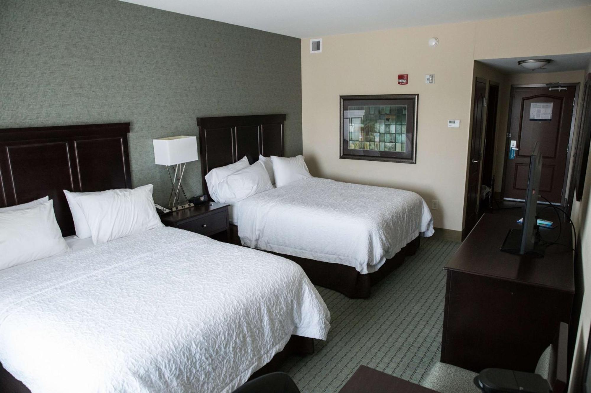 Queen Room Two Queen Beds Mobility Access or Non-Smoking