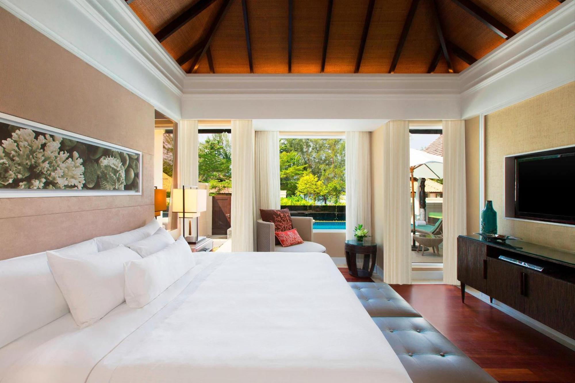 One-Bedroom King Villa Private Pool Beachfront