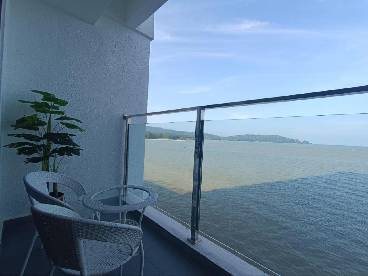 Studio Balcony