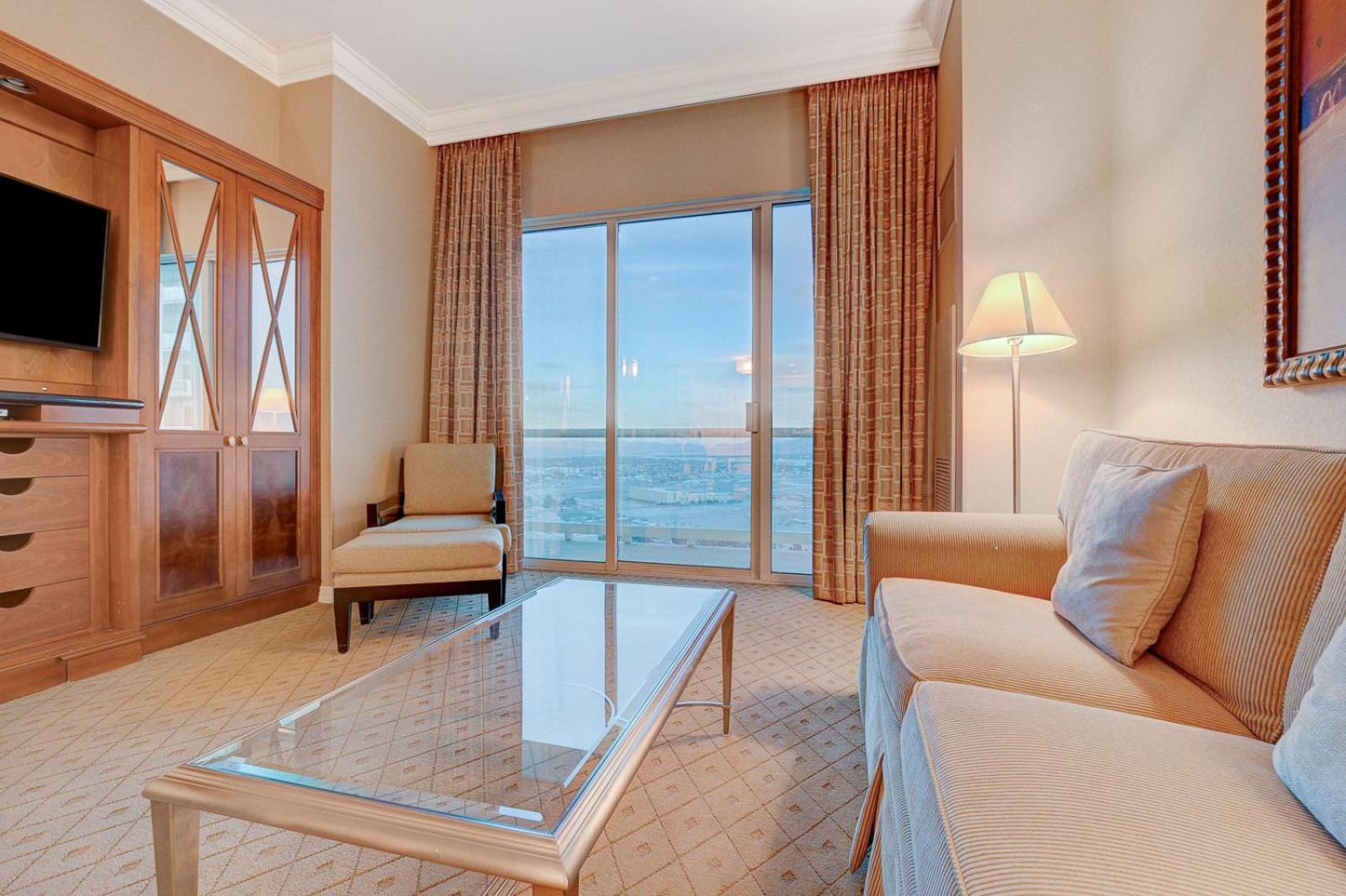 Superior King Suite