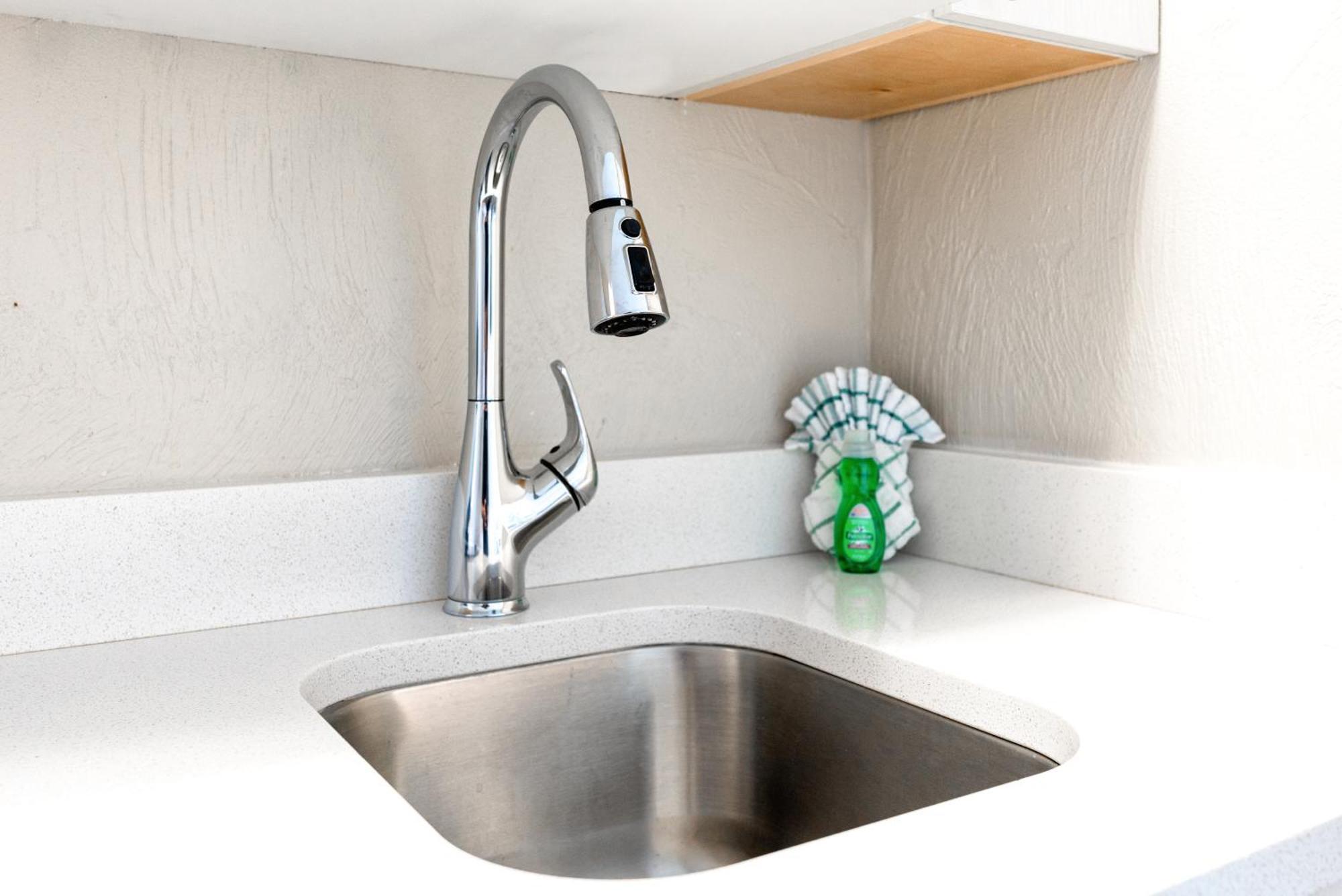 Queen Room Kitchenette Oceanfront