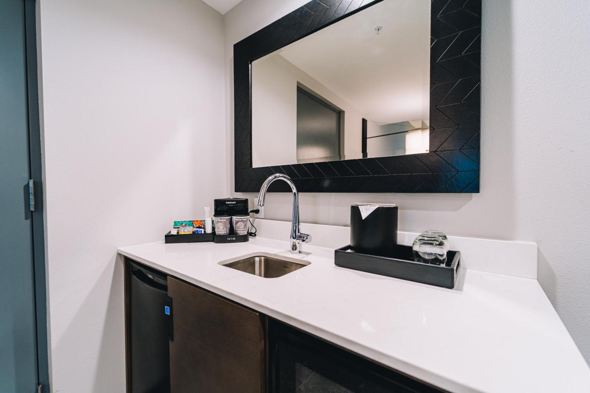 King Studio Suite