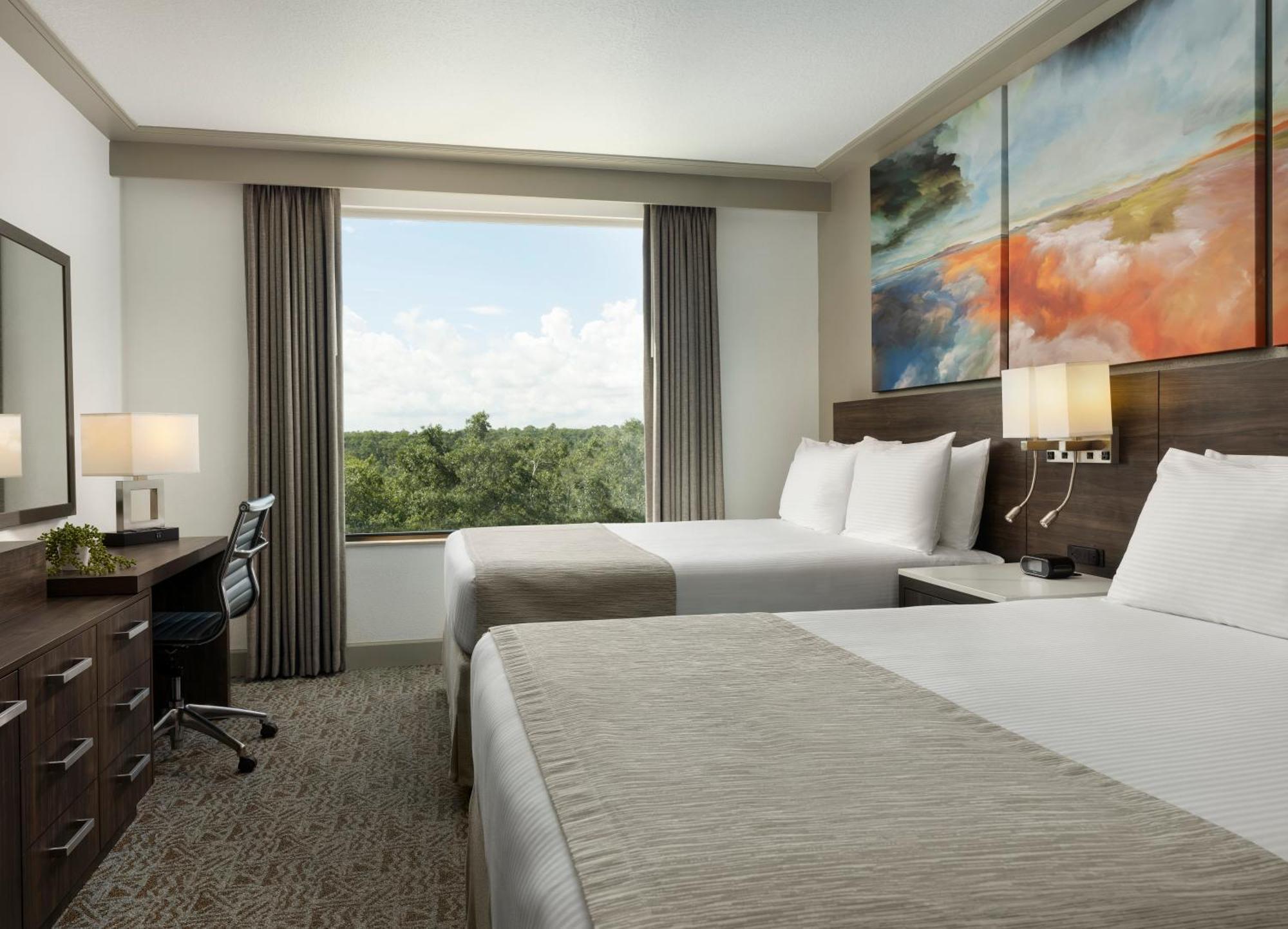One Bedroom Queen Suite Two Queen Beds Sofa Bed