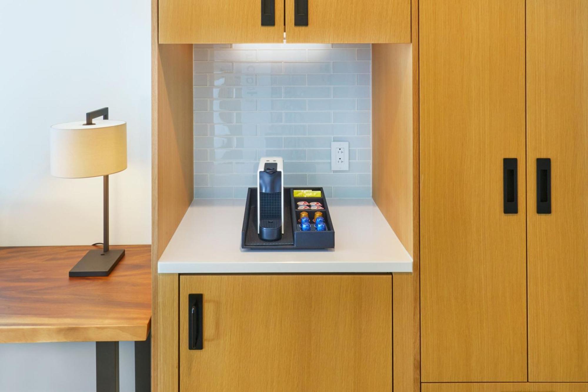Queen Room Two Queen Beds City View Hearing Accessible
