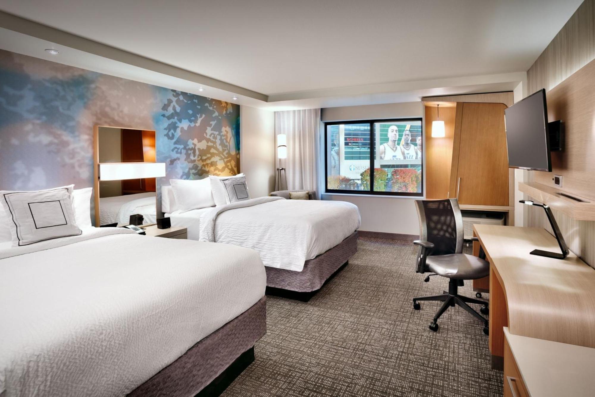 Queen Room Two Queen Beds Roll Shower Mobility Access or Hearing Accessible