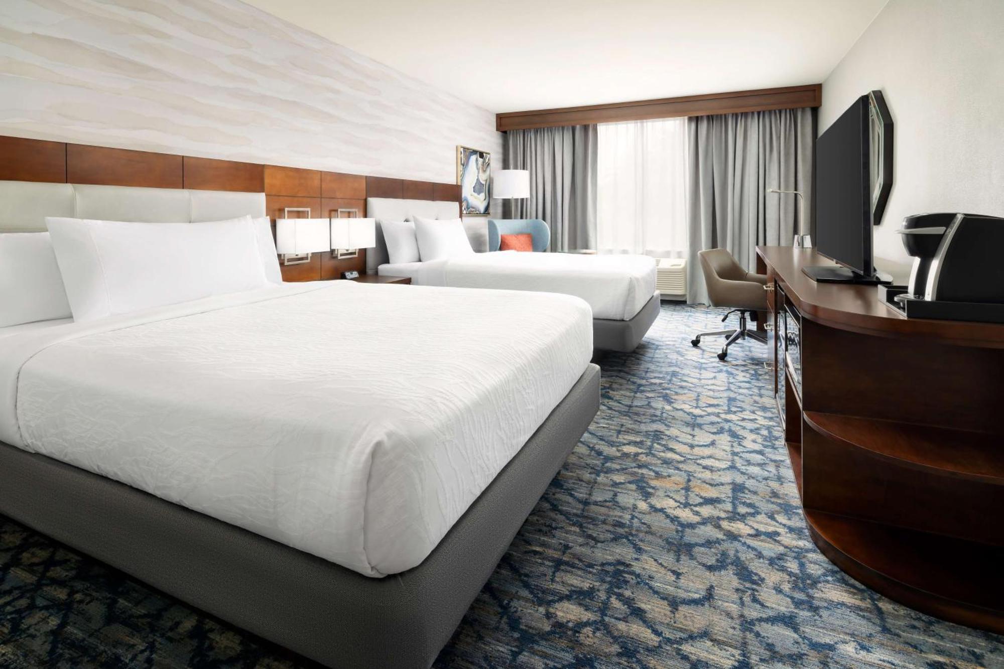 Queen Room Two Queen Beds Hearing Access