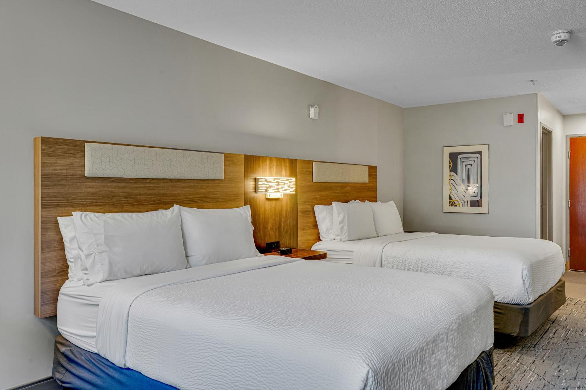 Standard Room Two Queen Beds