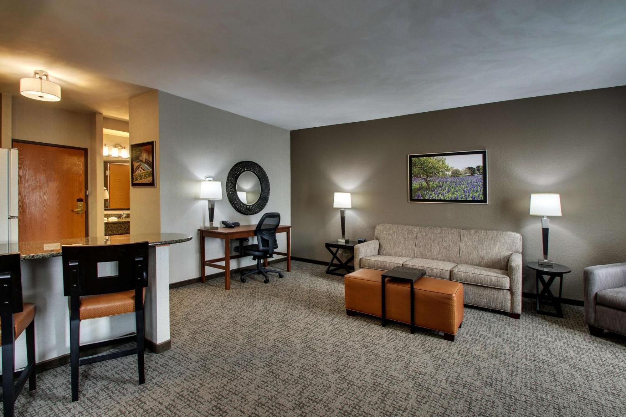 Queen Room Sofa Bed Kitchenette