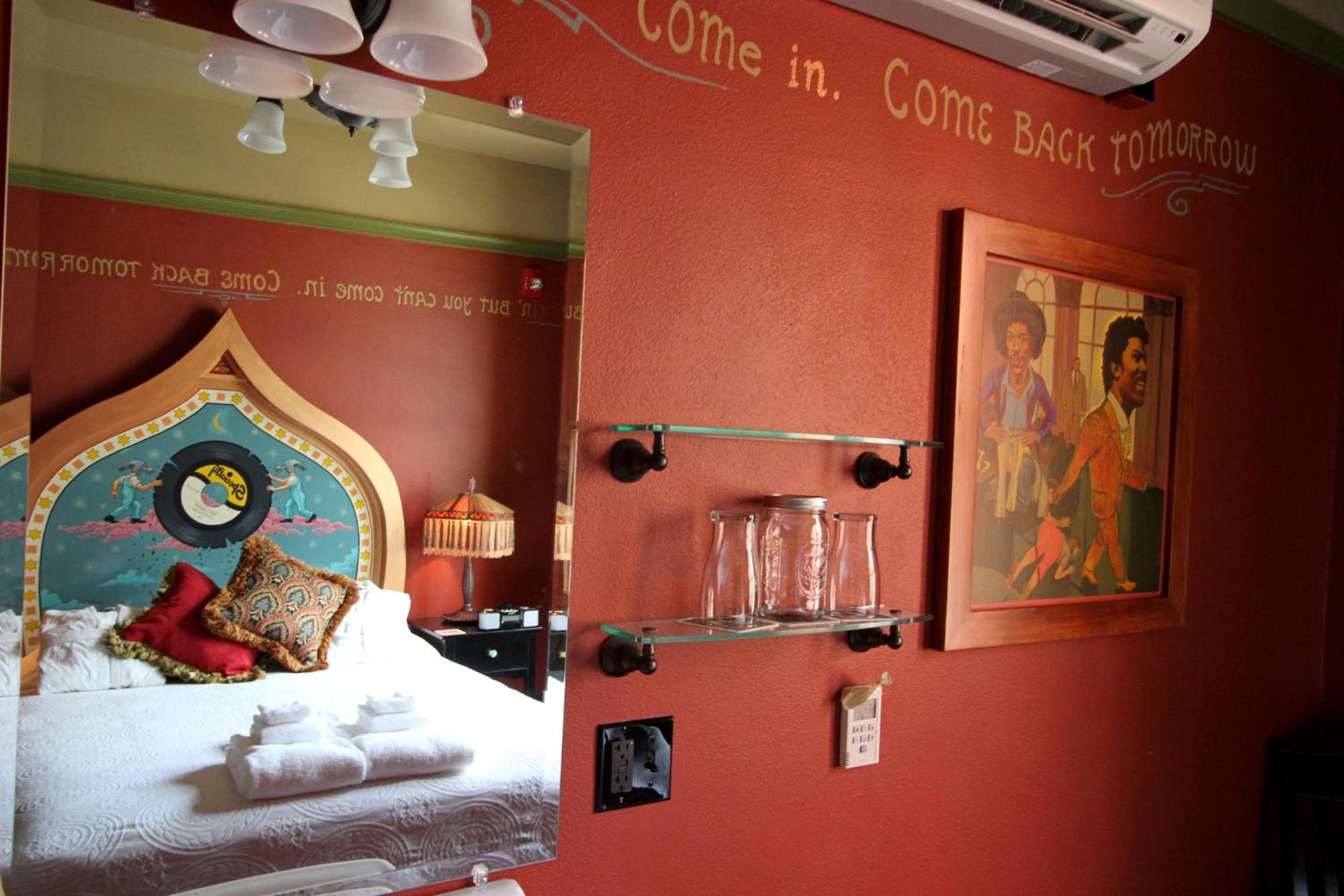 Queen Room