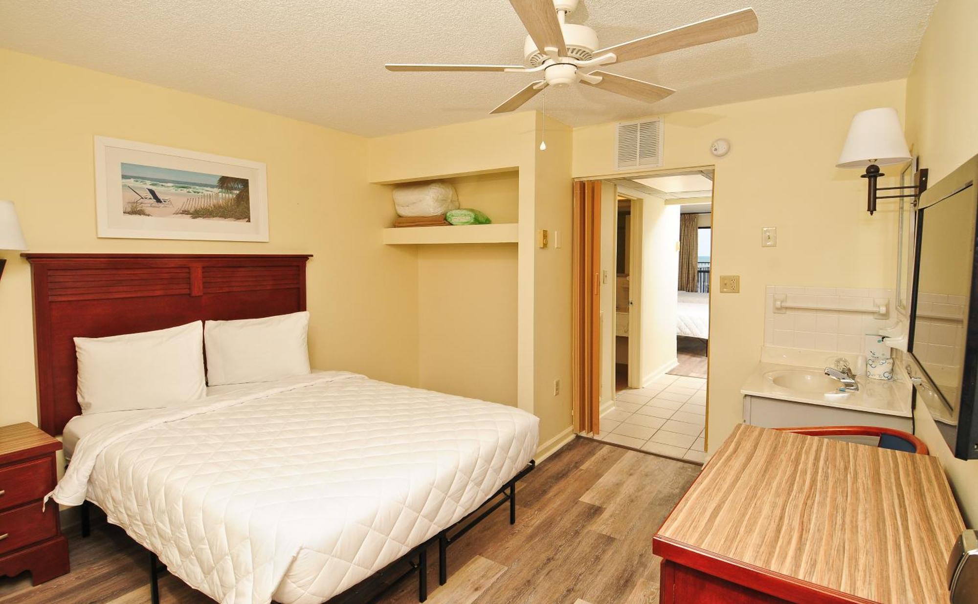 2 Room Oceanfront Renovated Suite 2 Queen Beds 1 Sleeper Sofa T1A