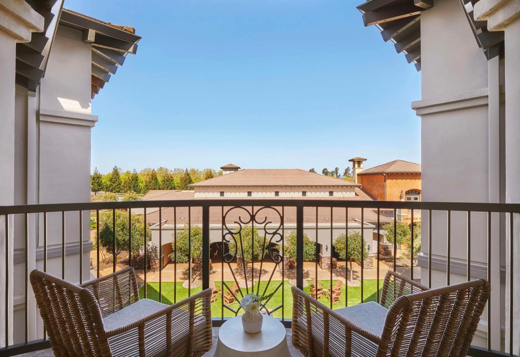 Atlas Peak Two-Story Suite