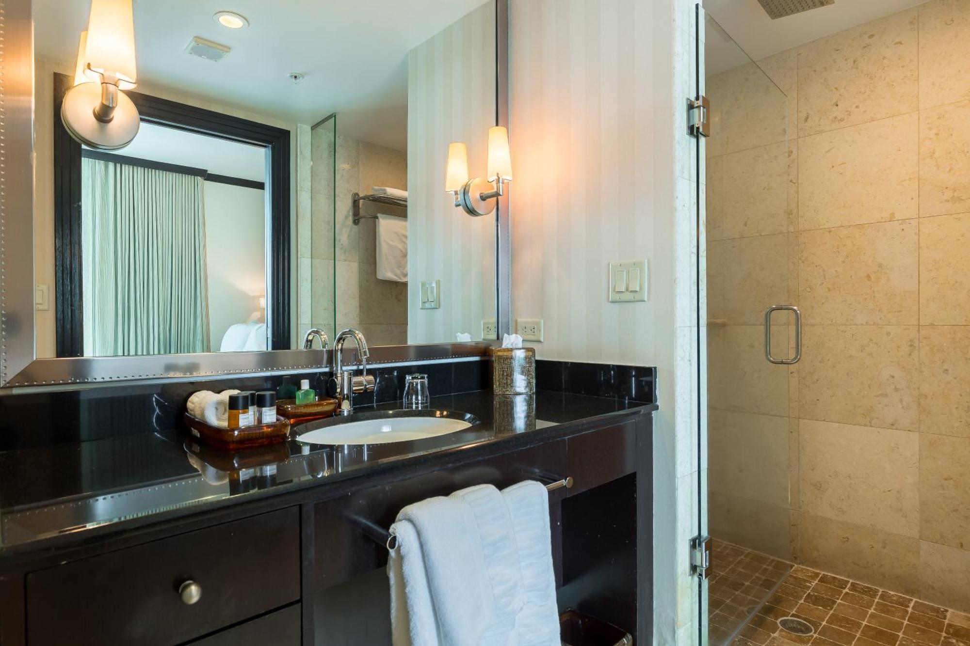 Balcony suite Pool View