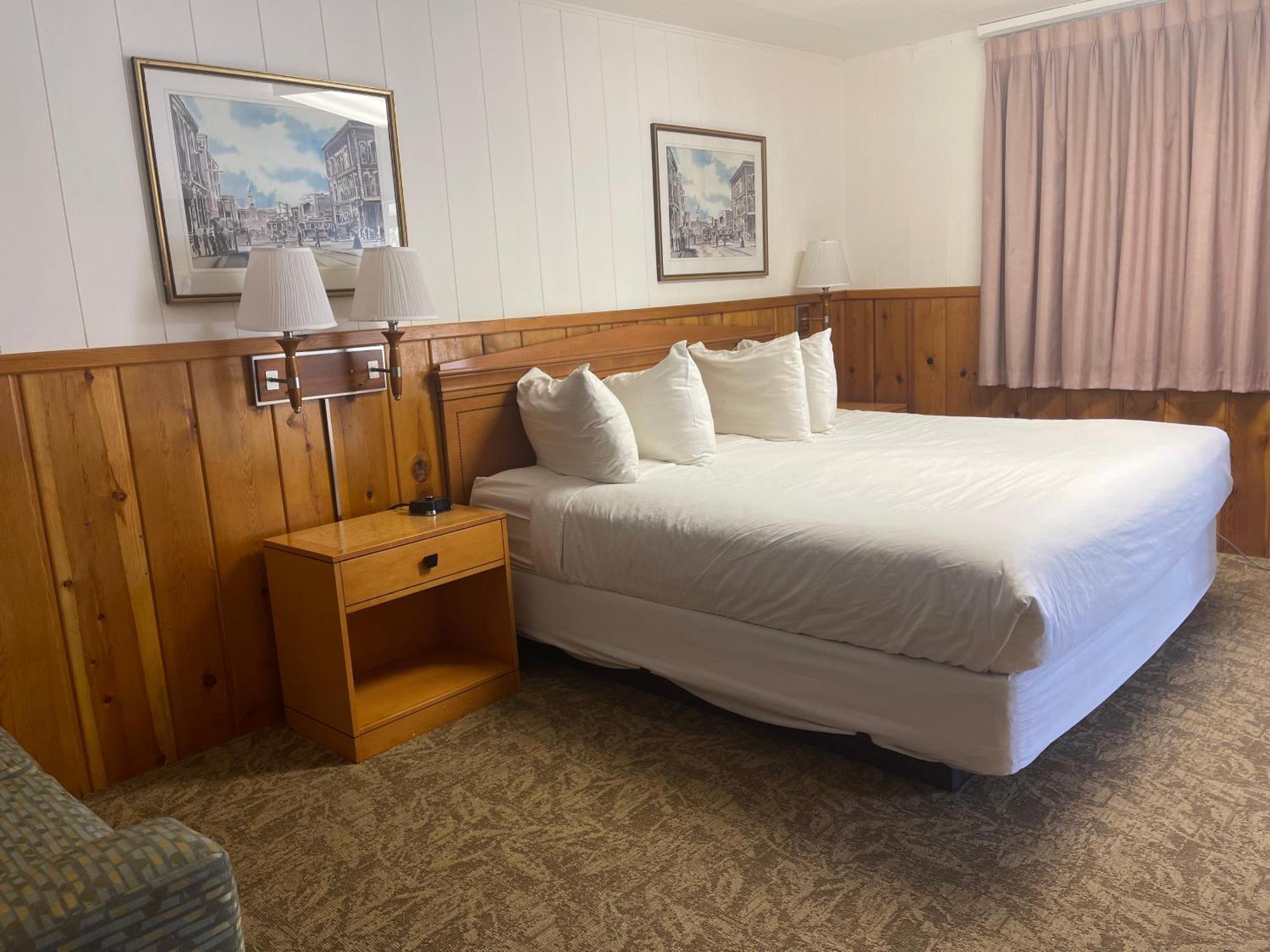 King Room