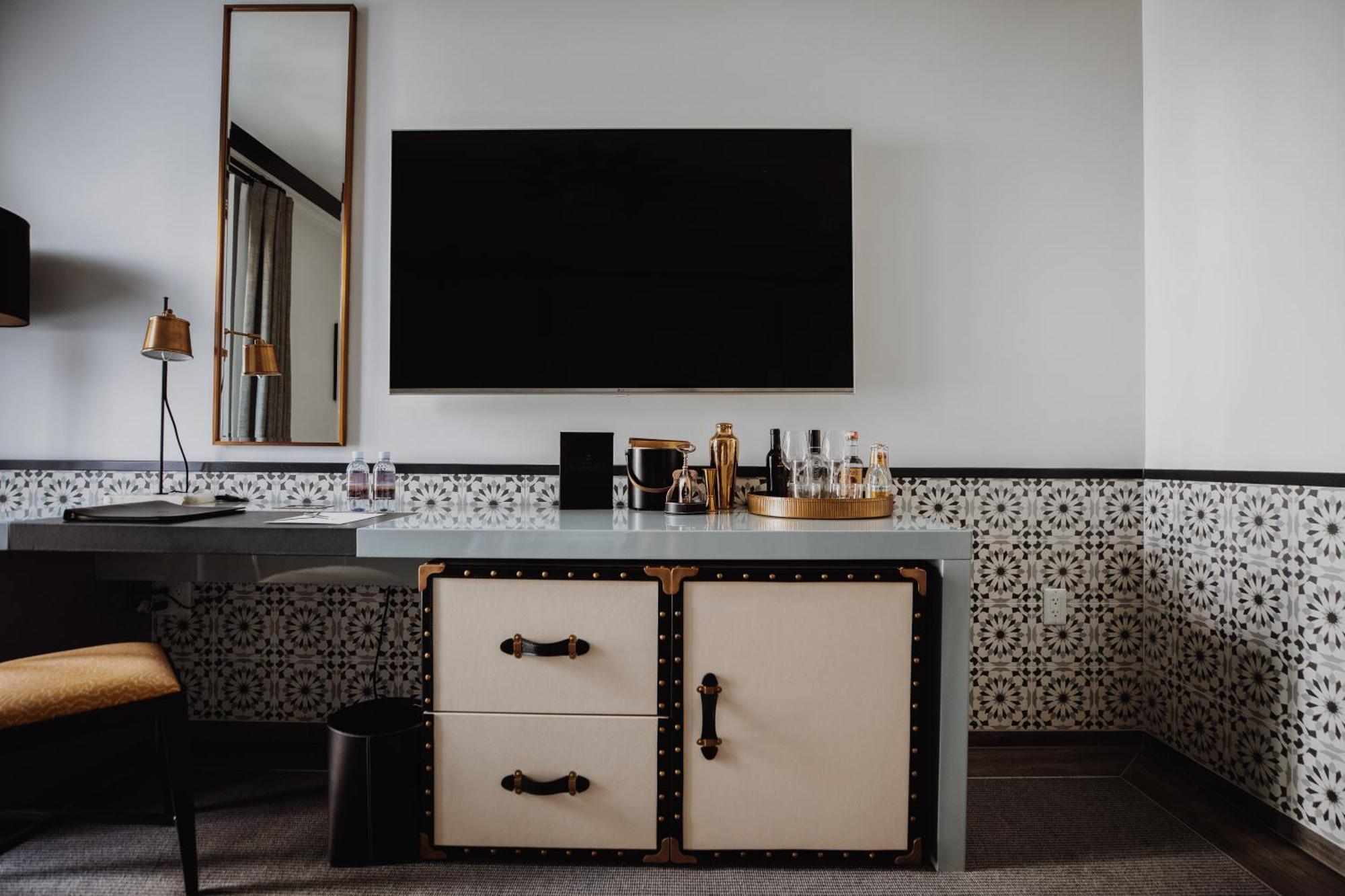Queen Room