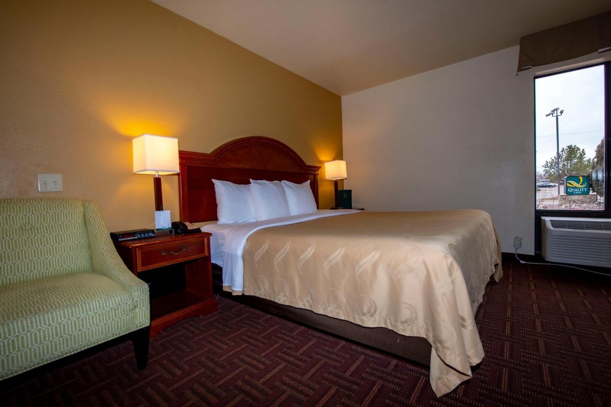 Queen Room First Floor Roll Shower Accessible or Non-Smoking