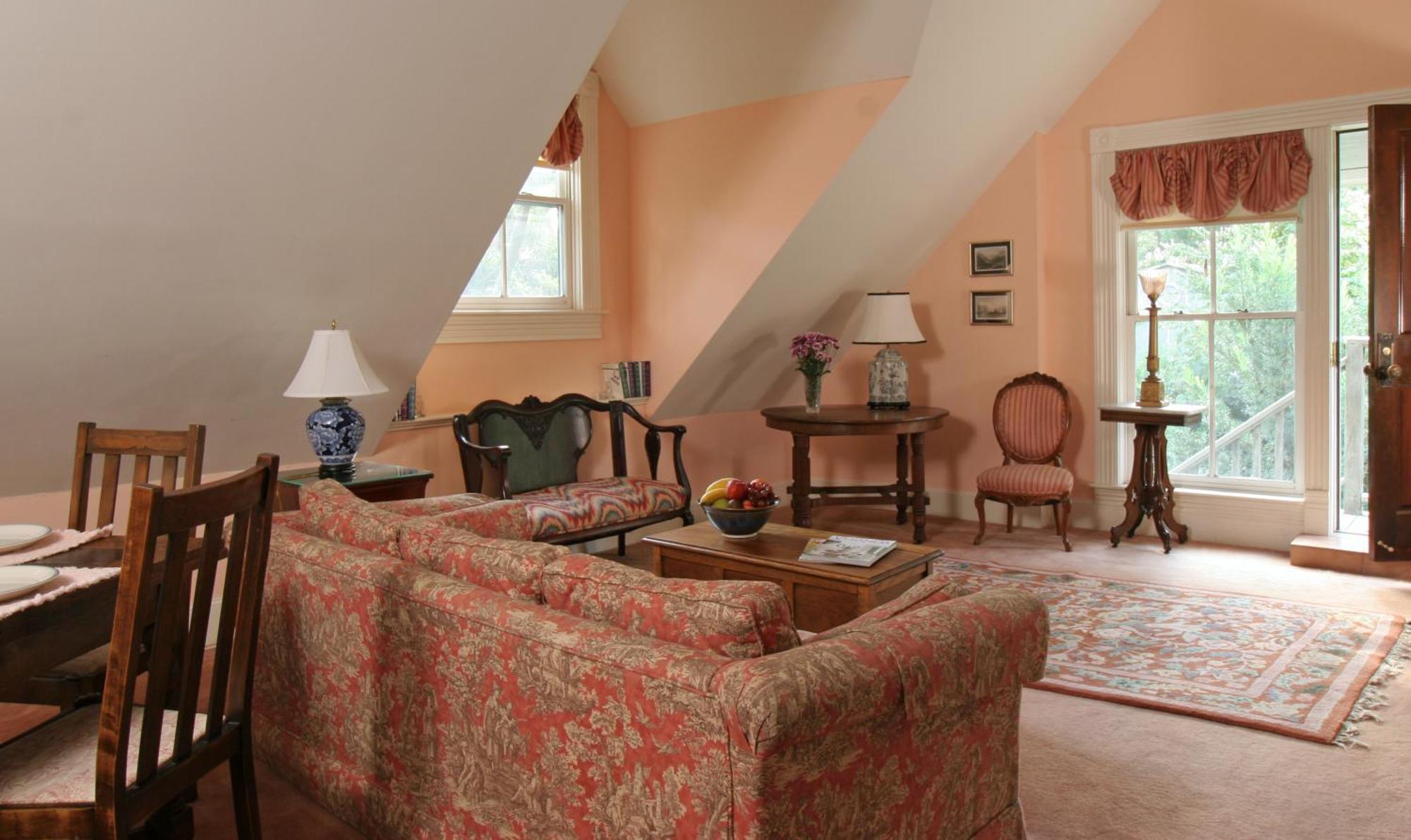 Queen Room Pancoast Carriage House