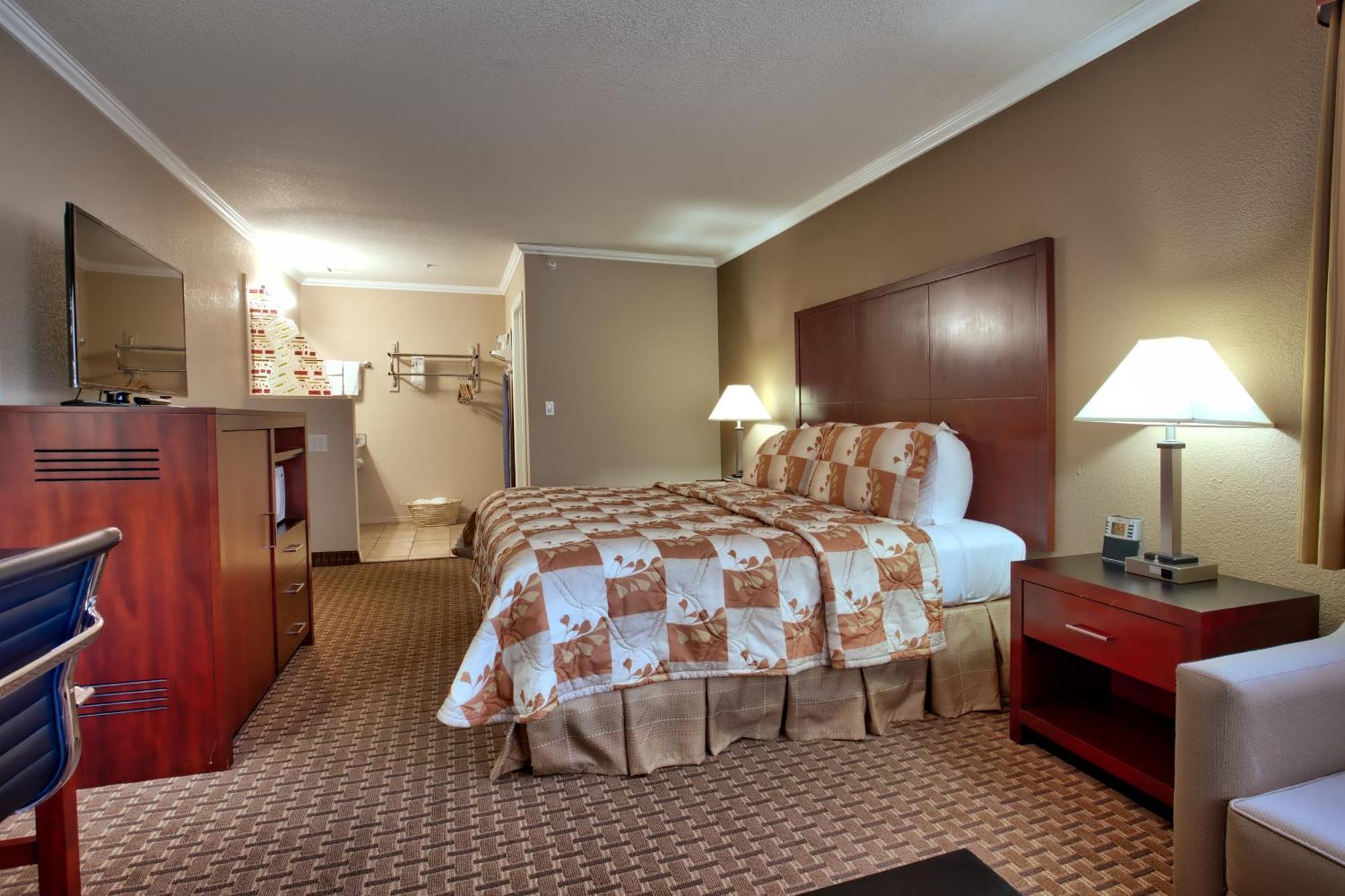 Standard King Room