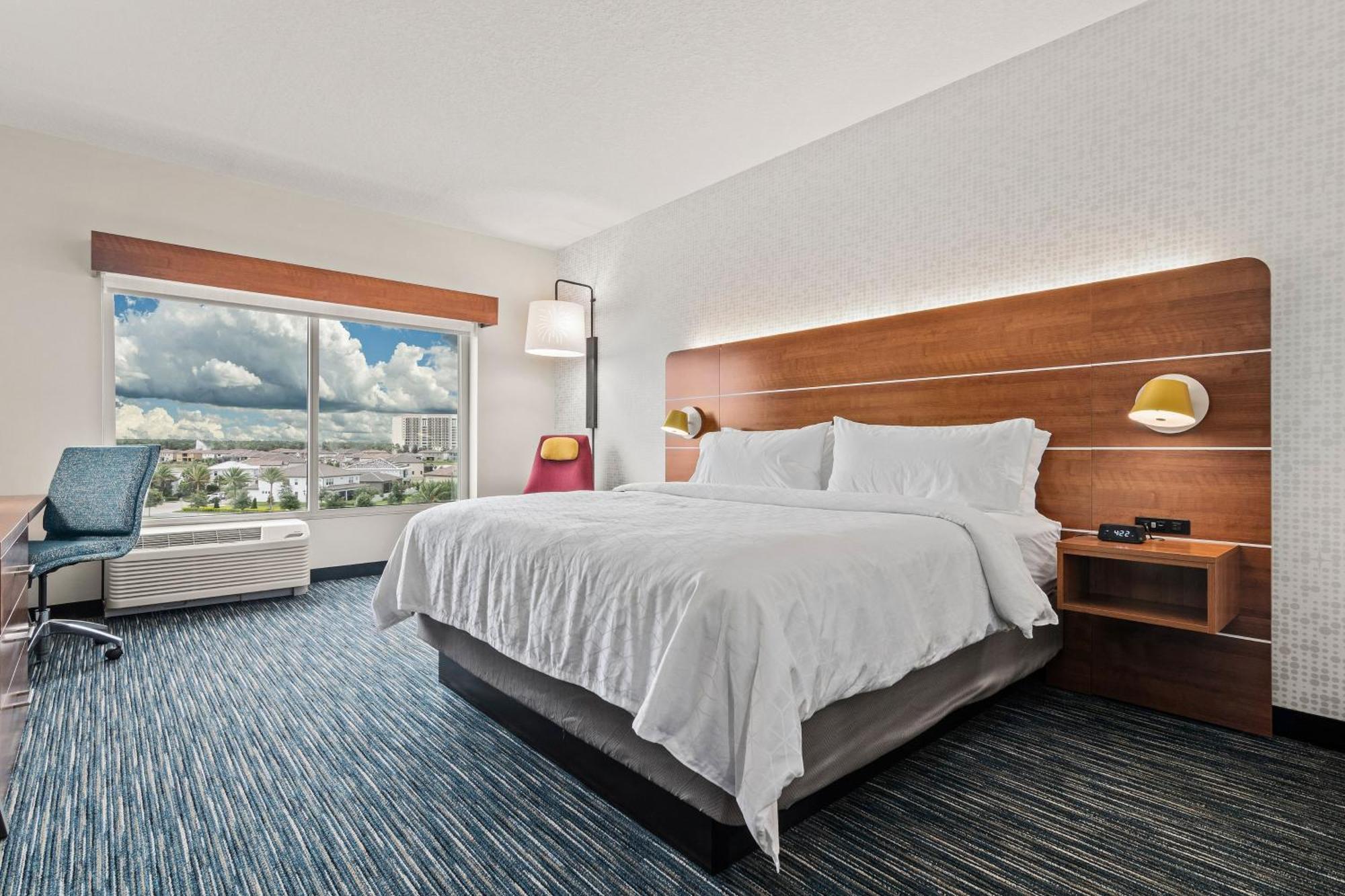 Standard King Room