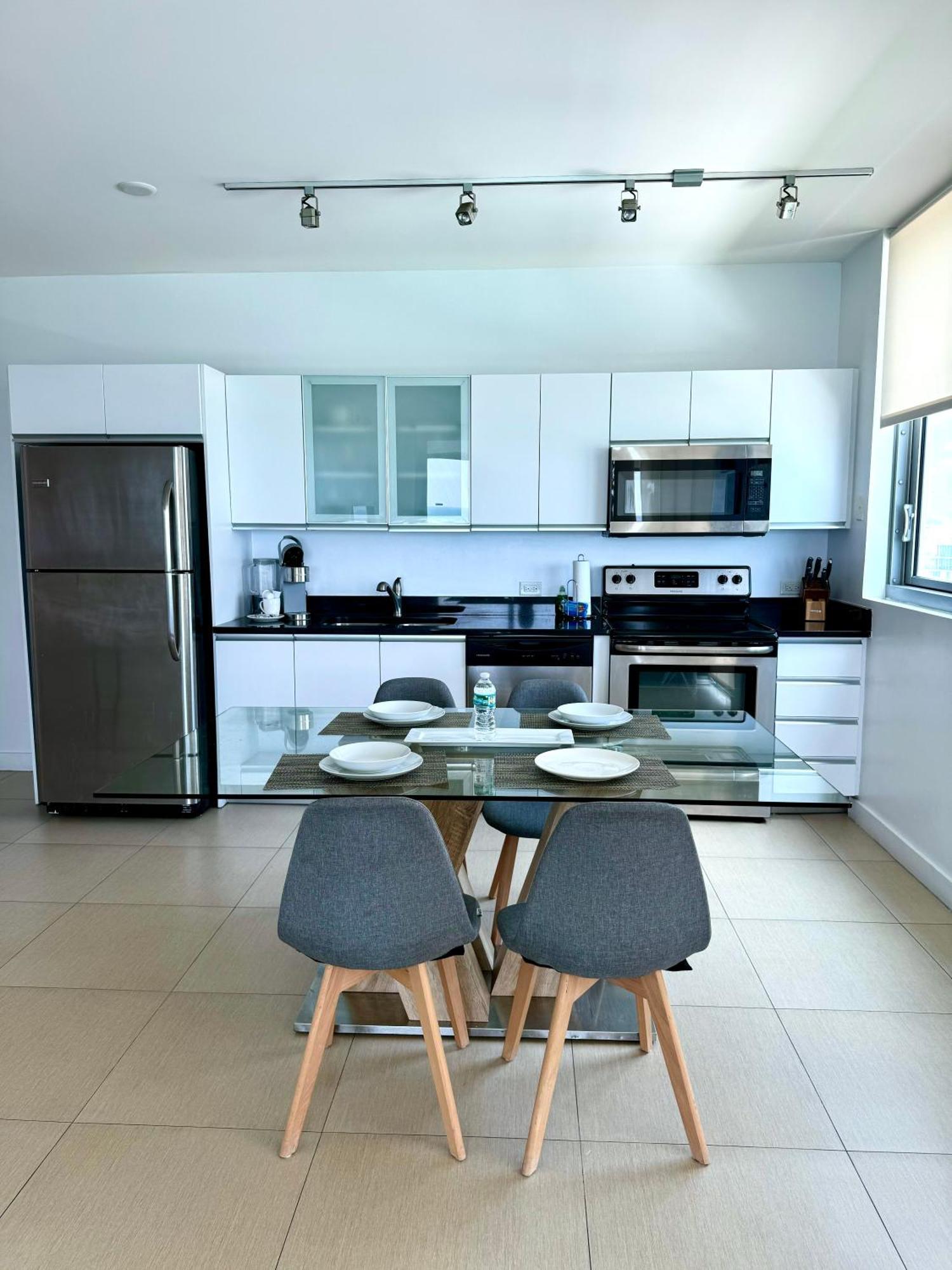 Superior One-Bedroom Suite Direct Ocean View