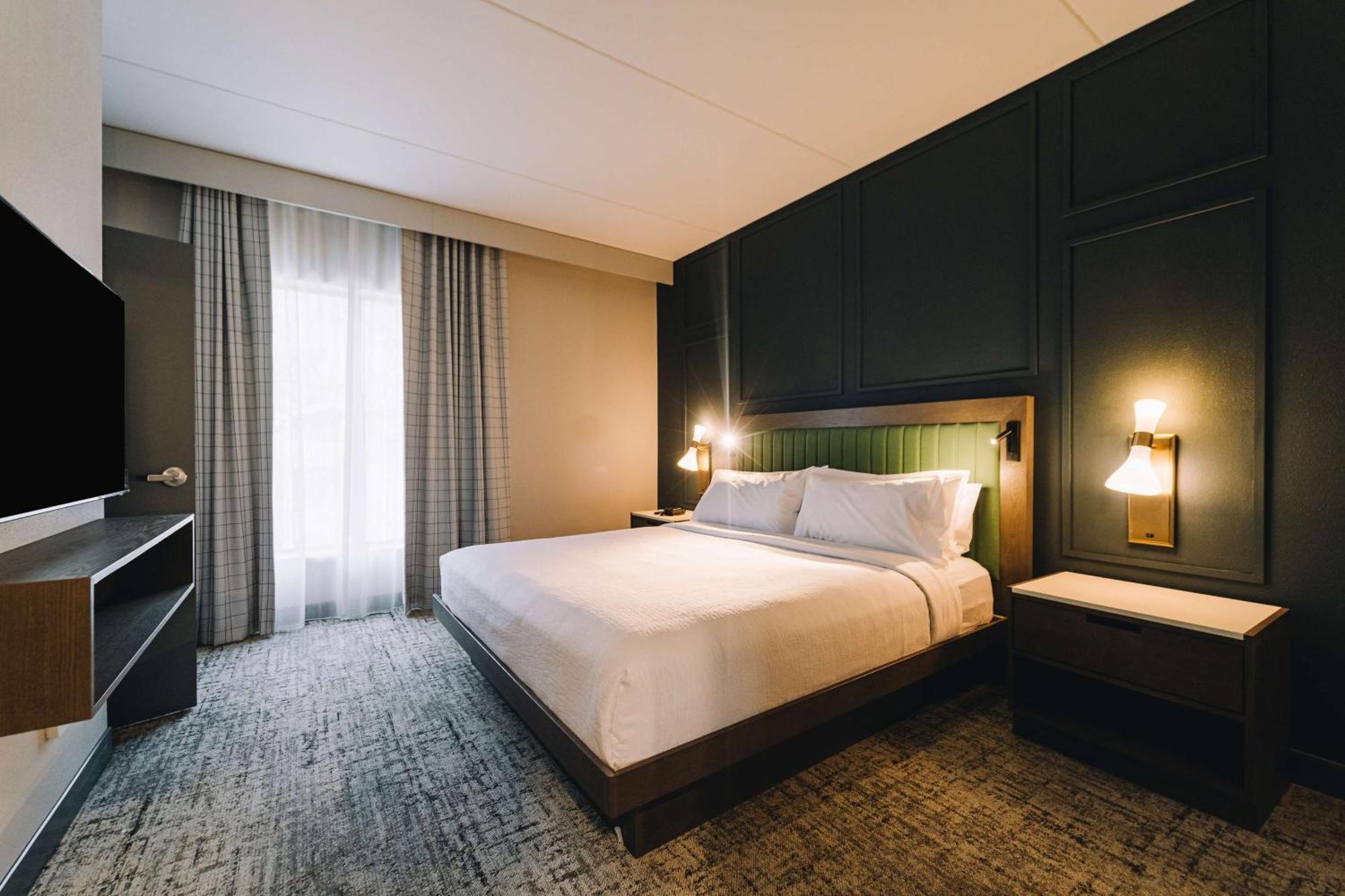 Two-Room King Suite