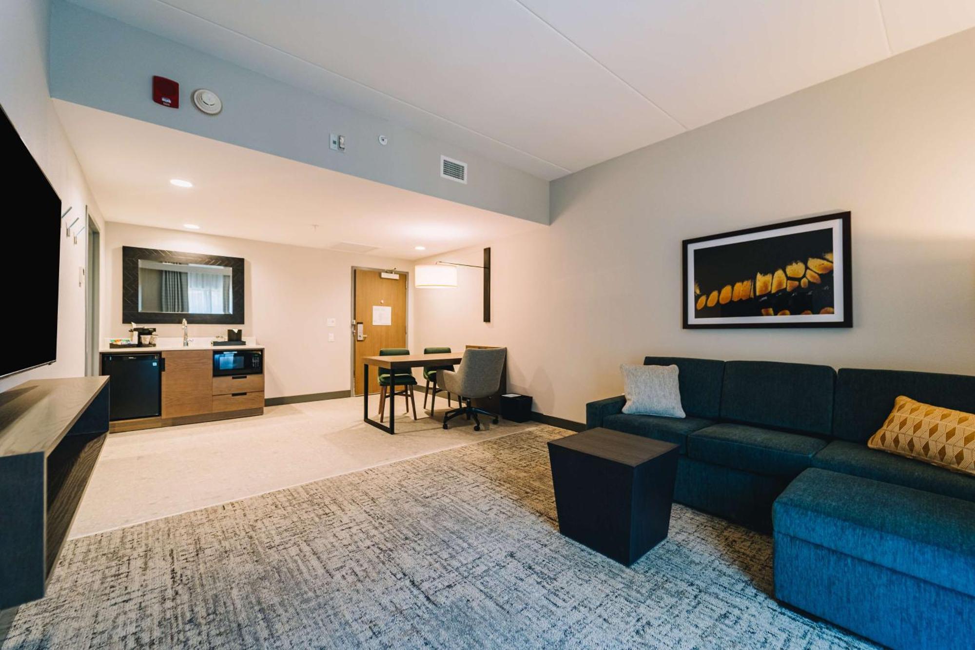 Two-Room King Suite