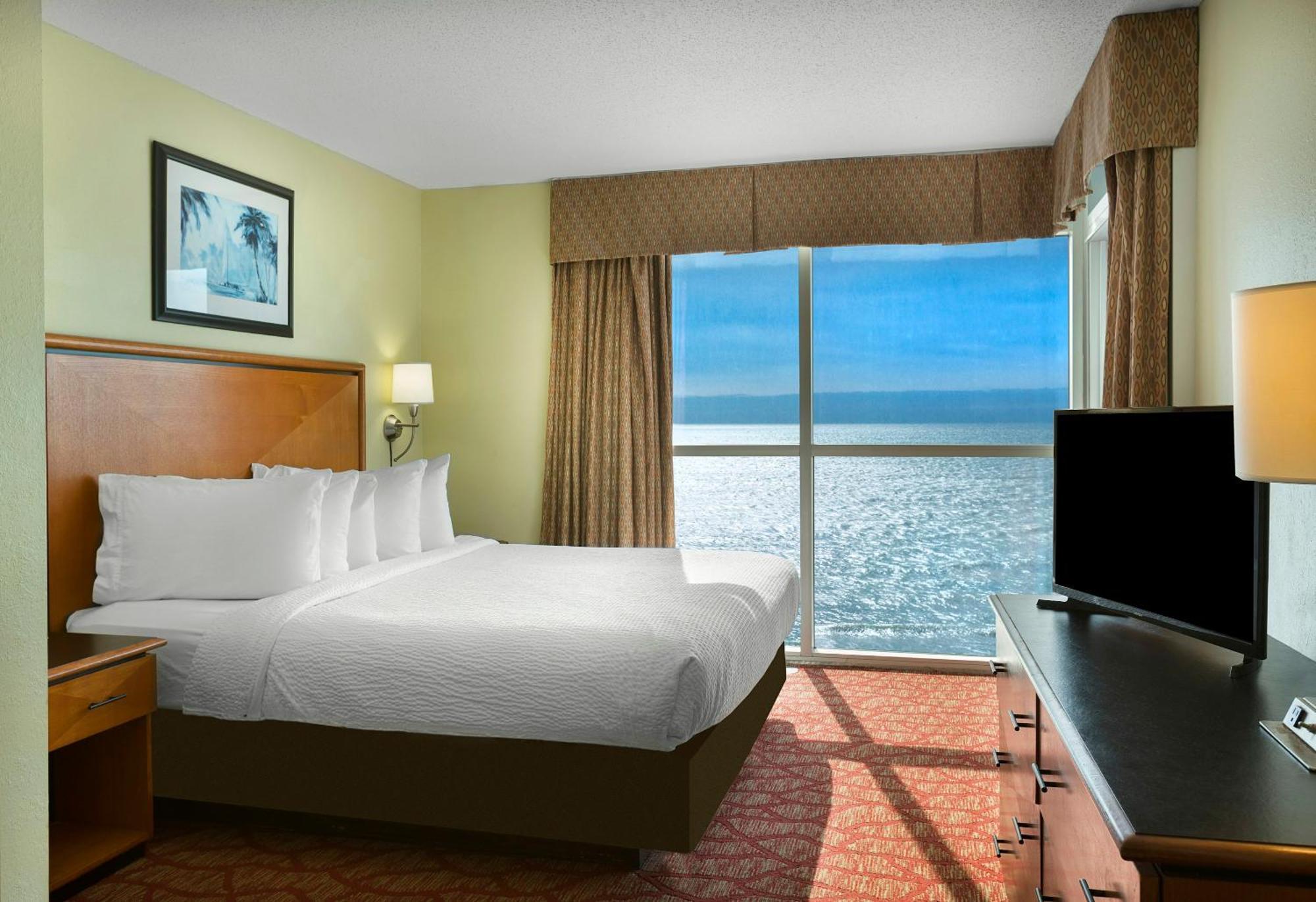 Oceanfront Two Bedroom Condo D
