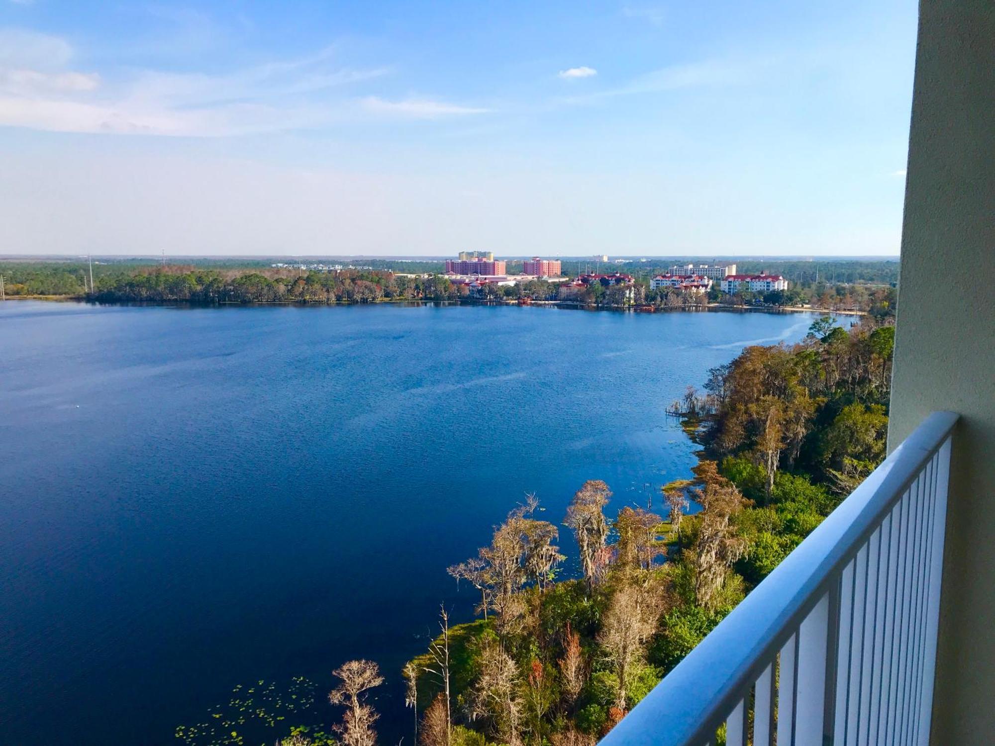 Apartment Lake View