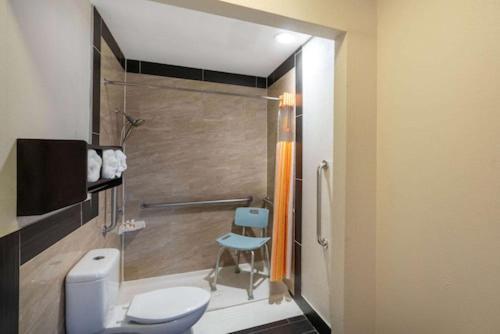 King Room Mobility Access