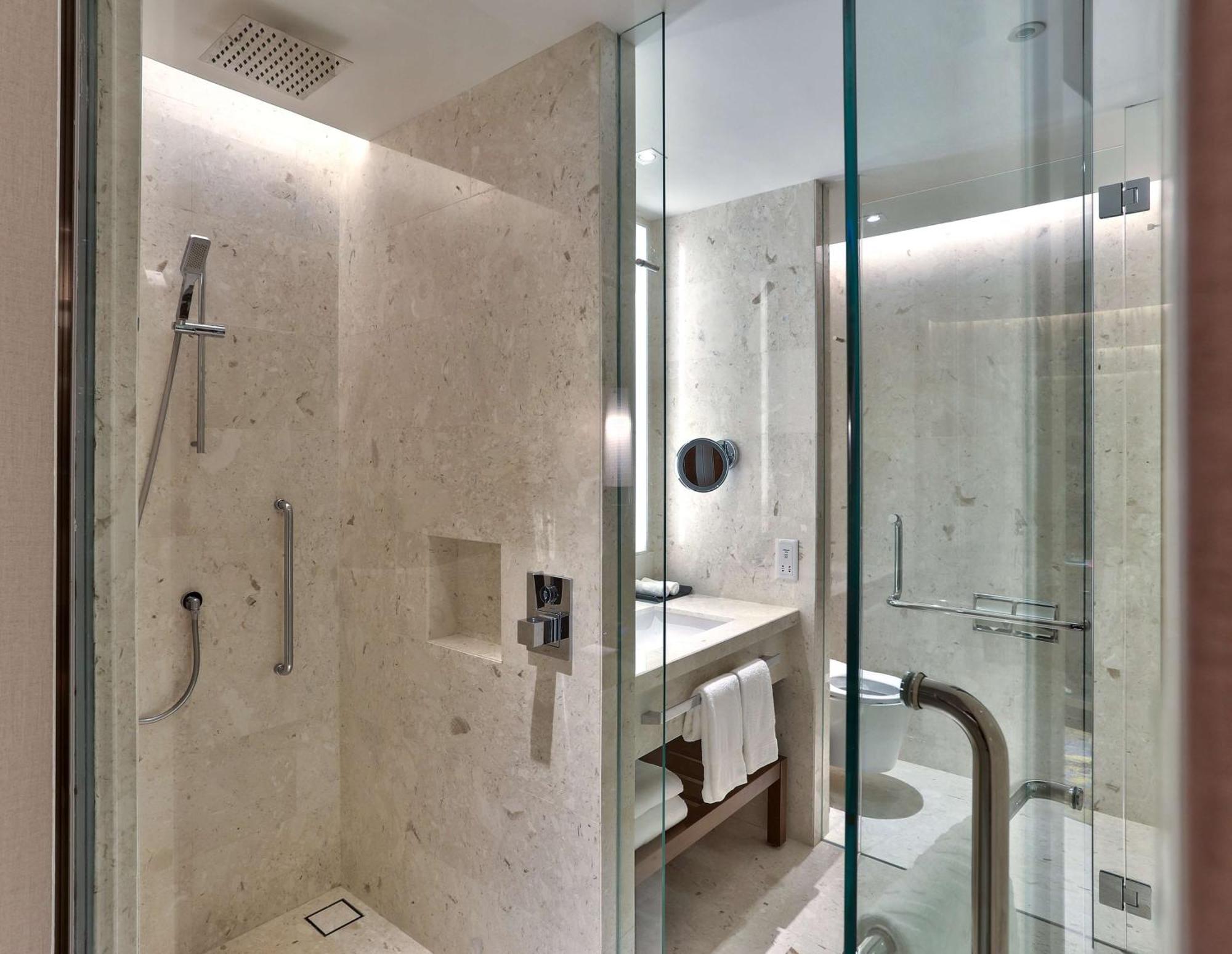 Executive King Room