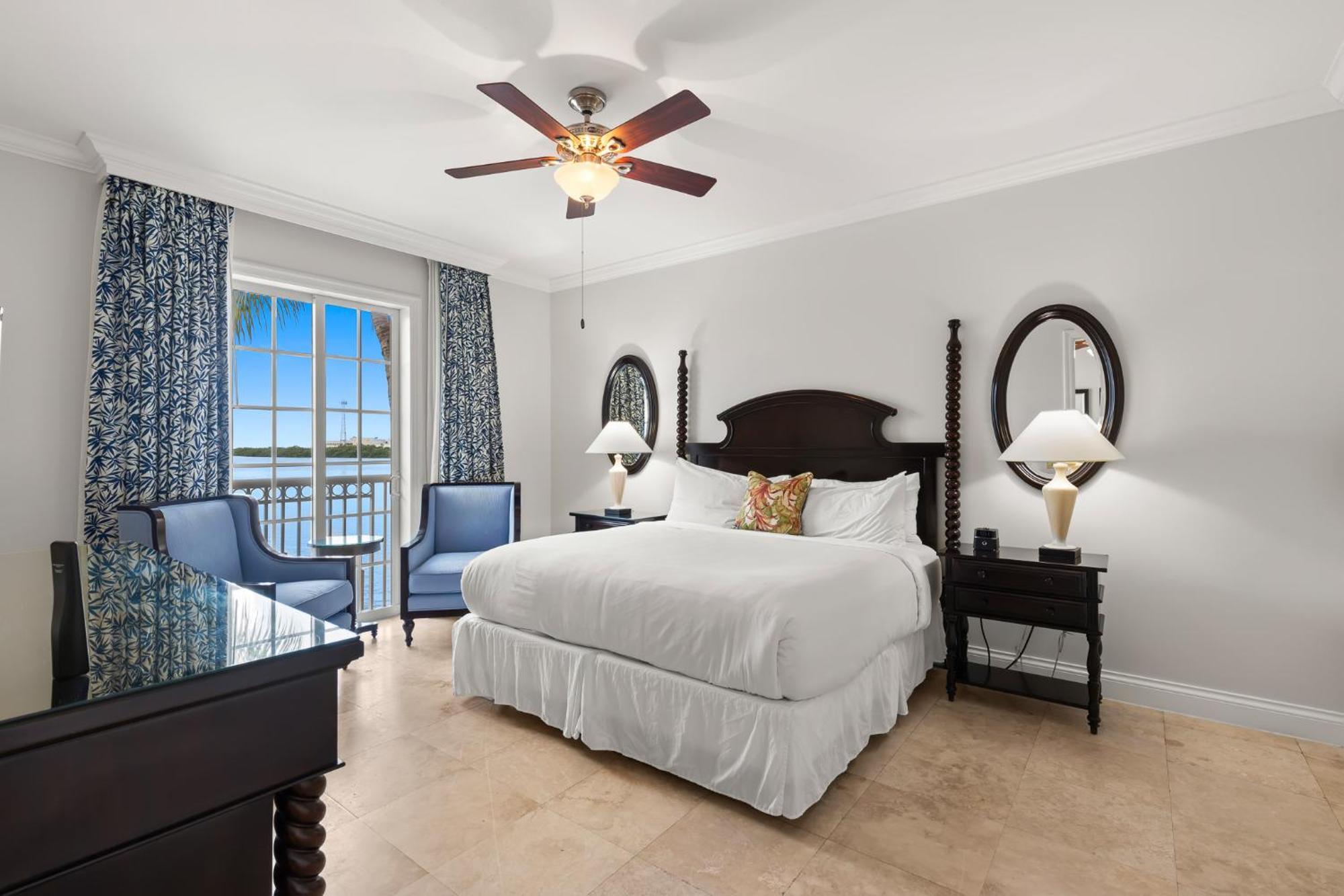 Ocean Front 1BR Suite Direct Beach Access