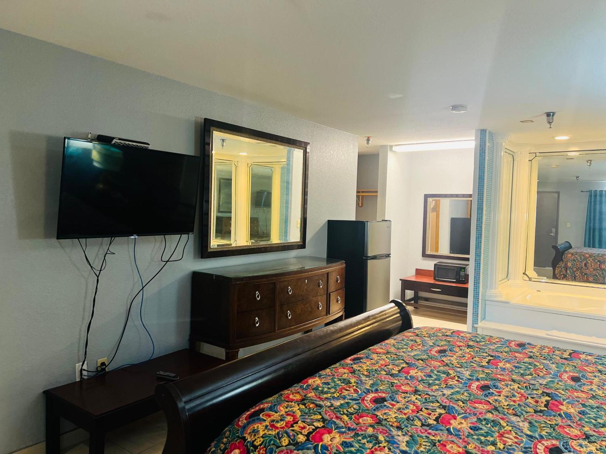 King Room Spa Bath
