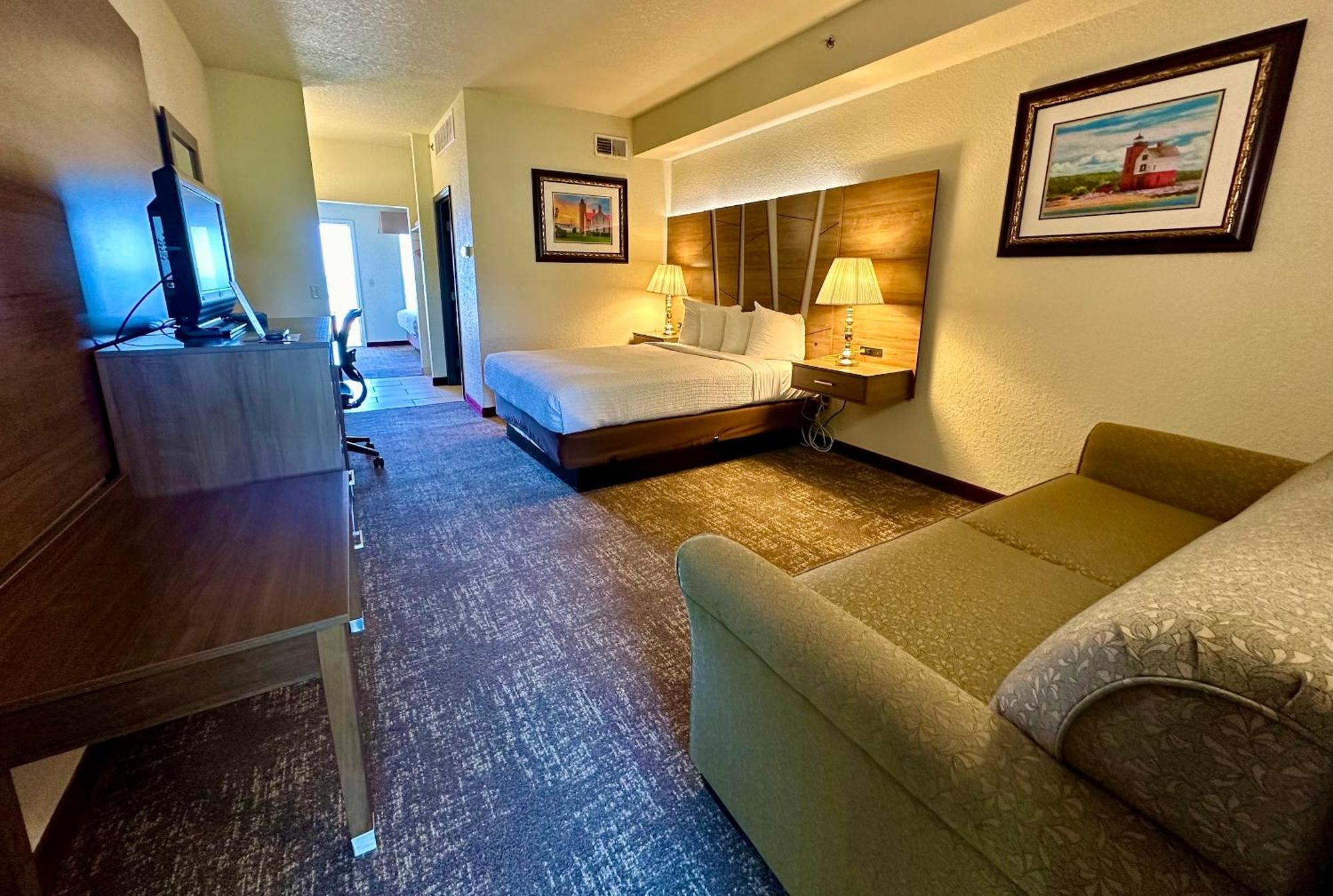 Family Room Lake View
