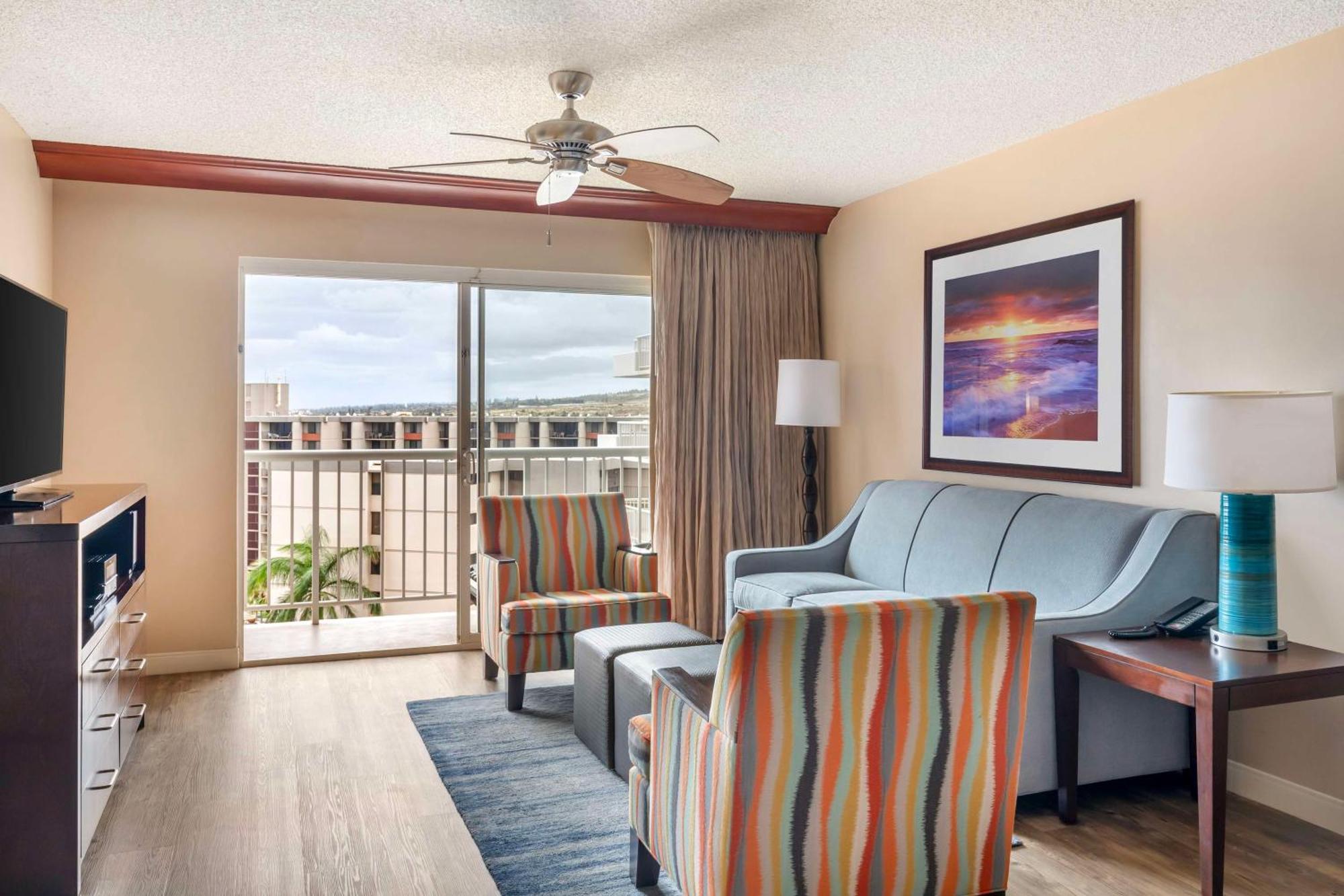 One-Bedroom King Suite Balcony Partial Ocean View