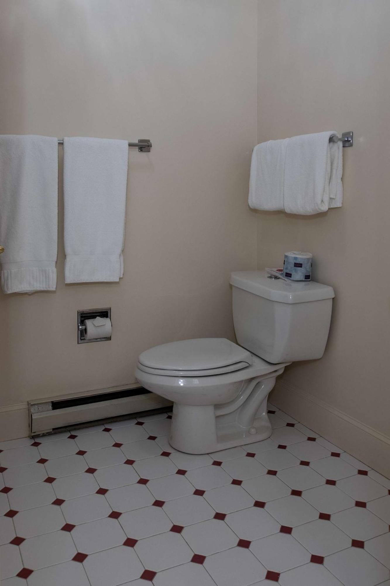Mizzentop | King Suite | 4th Floor | Balcony