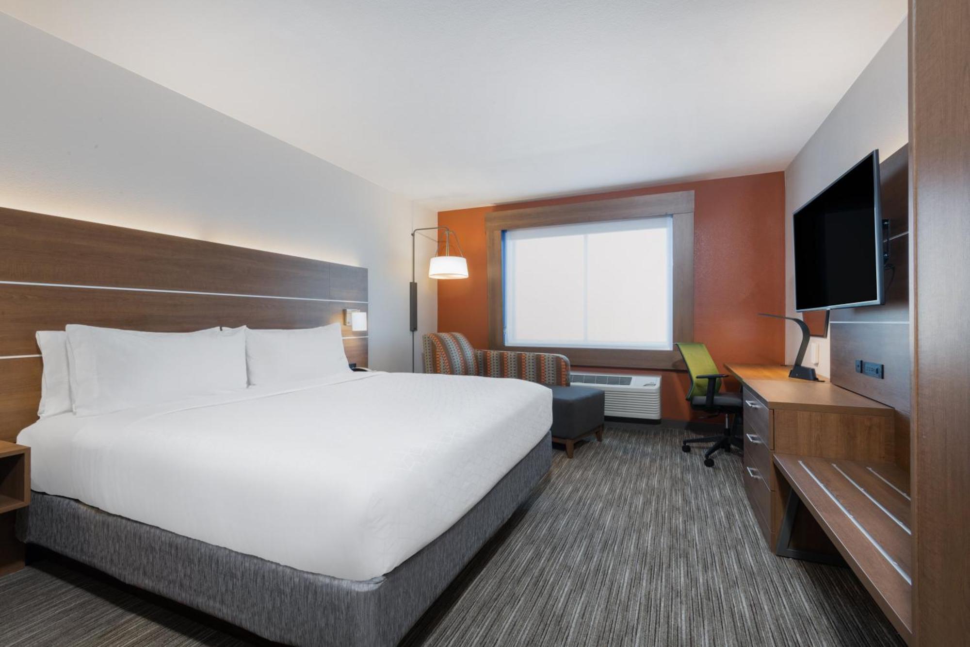 Standard King Room