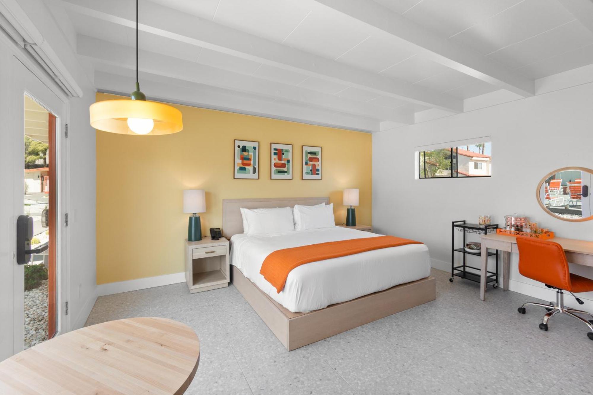 Standard King Room