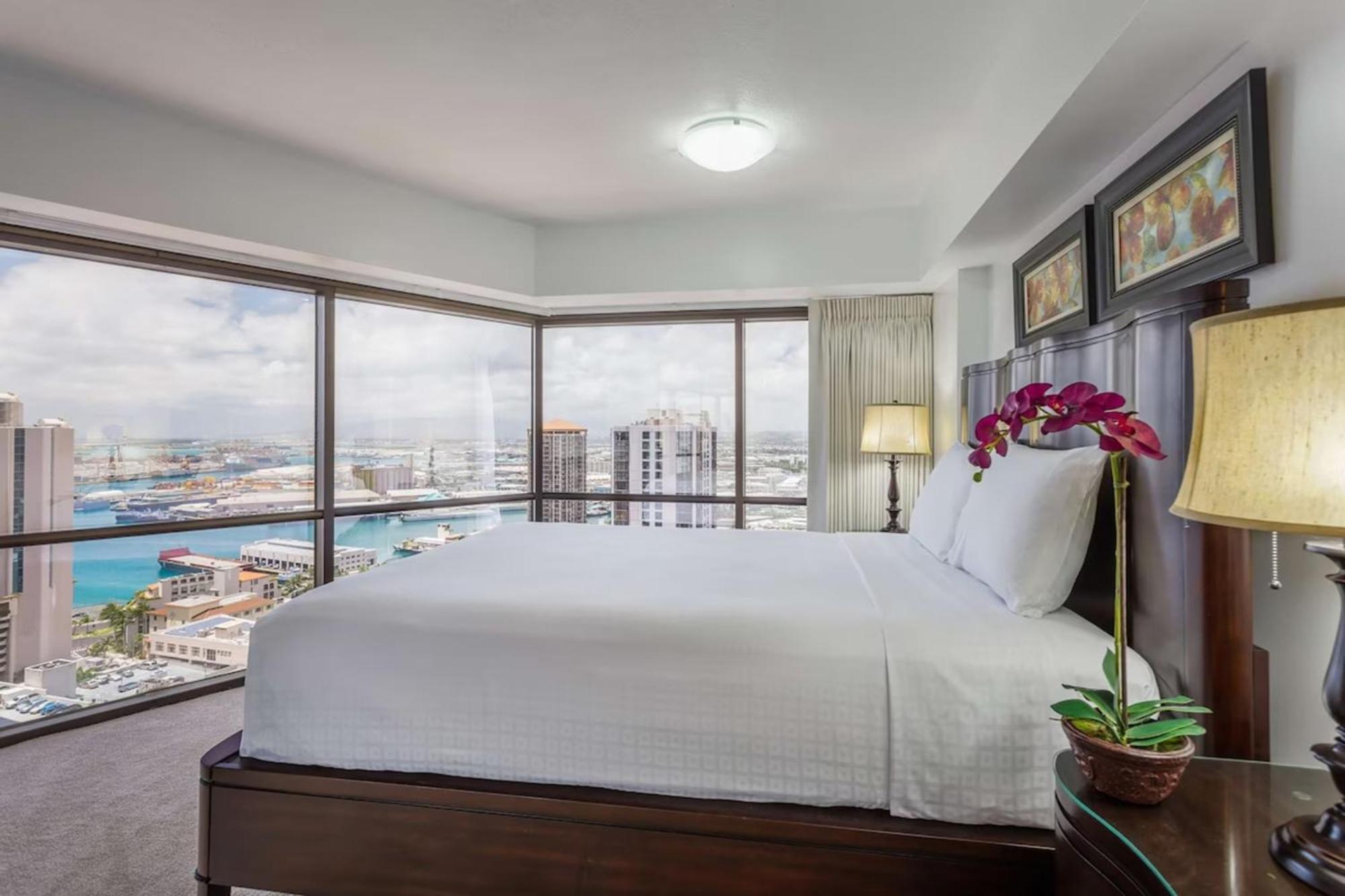 One-Bedroom Suite Harbor or Ocean View